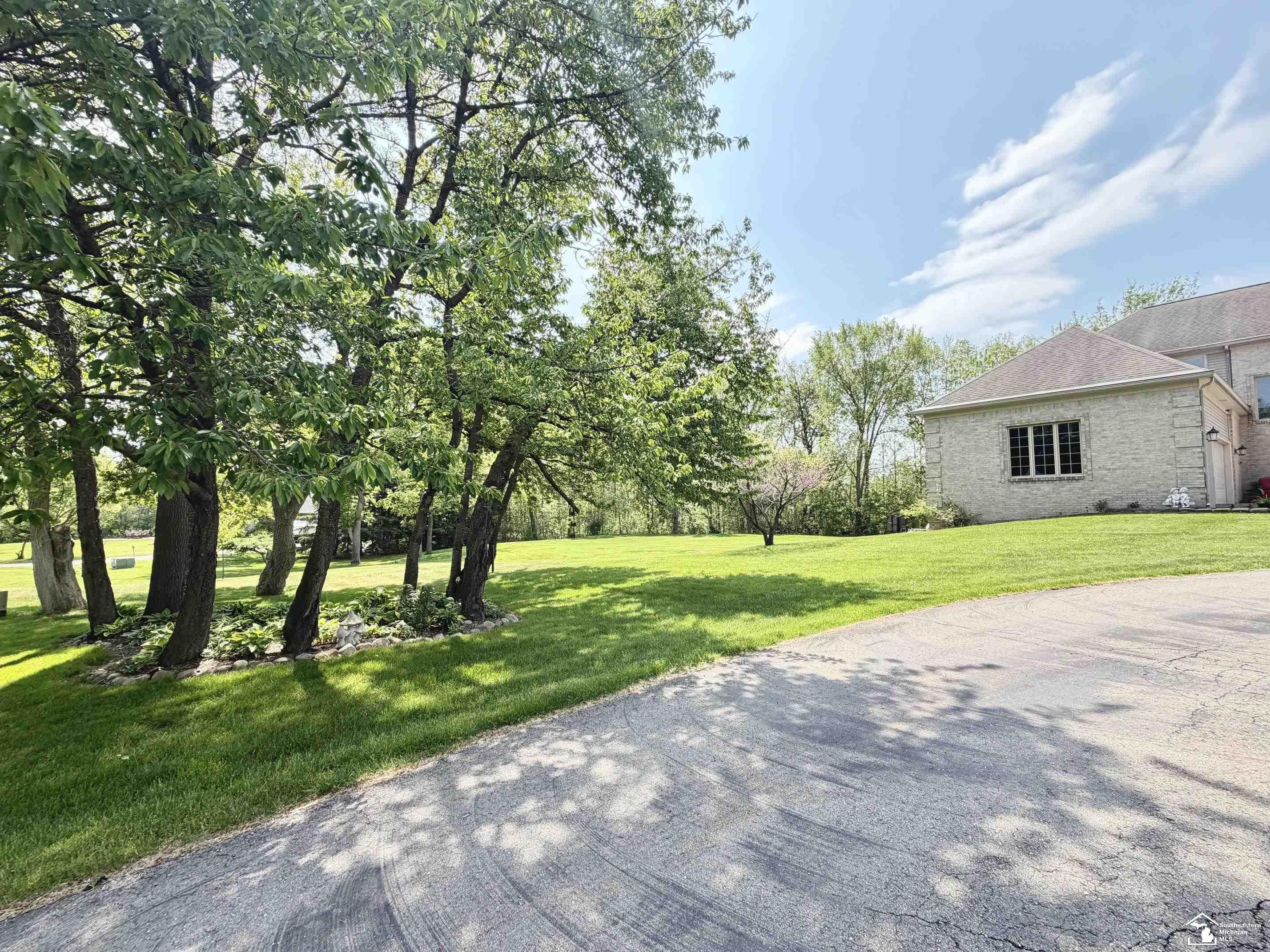 52881 Rico Court, Wixom, MI 48393 — Photo 71