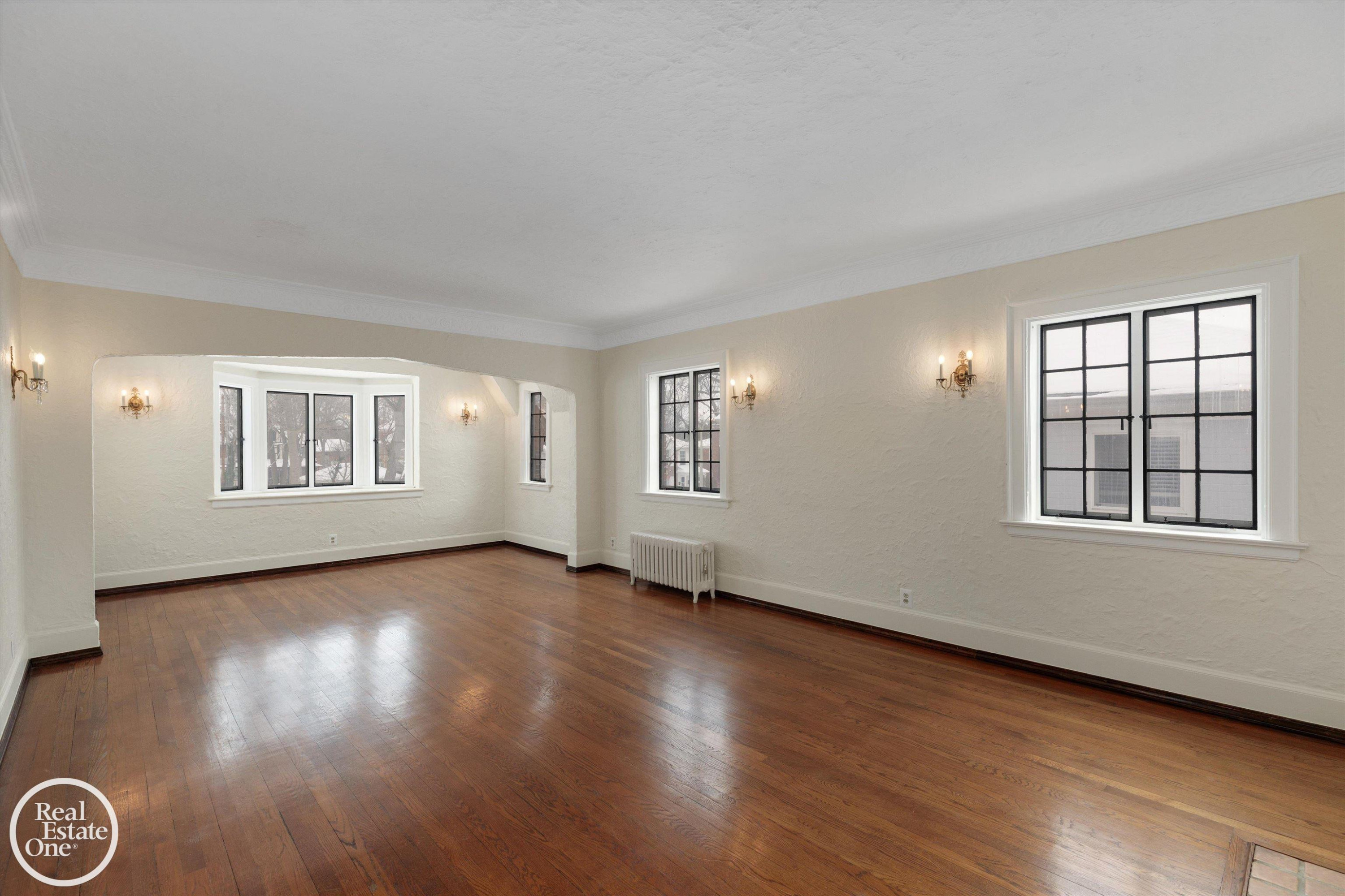 943 Harcourt Road, Grosse Pointe, MI 48230 — Photo 7