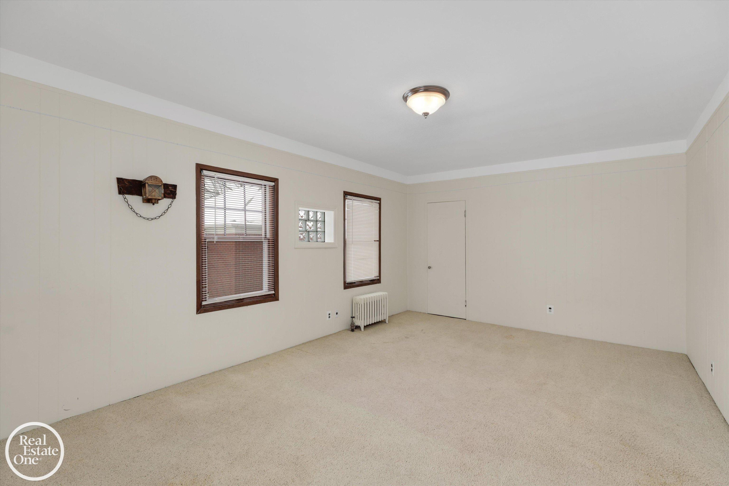 943 Harcourt Road, Grosse Pointe, MI 48230 — Photo 25