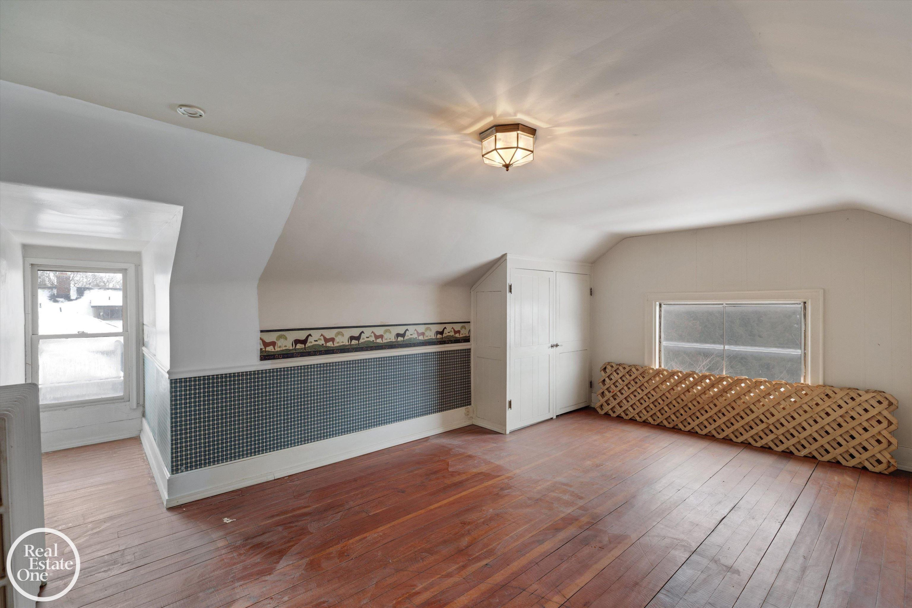 943 Harcourt Road, Grosse Pointe, MI 48230 — Photo 26