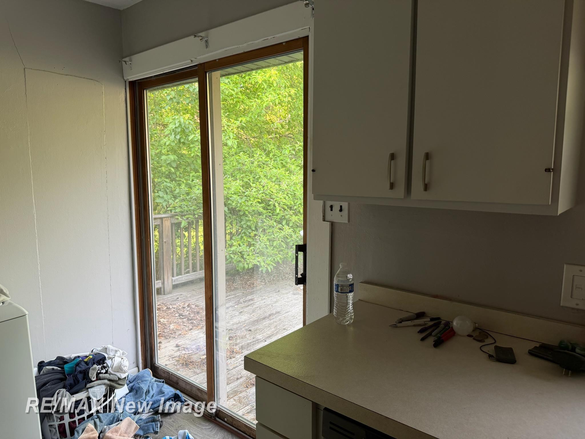 803 S Woodcock Road, Midland, MI 48640 — Photo 7