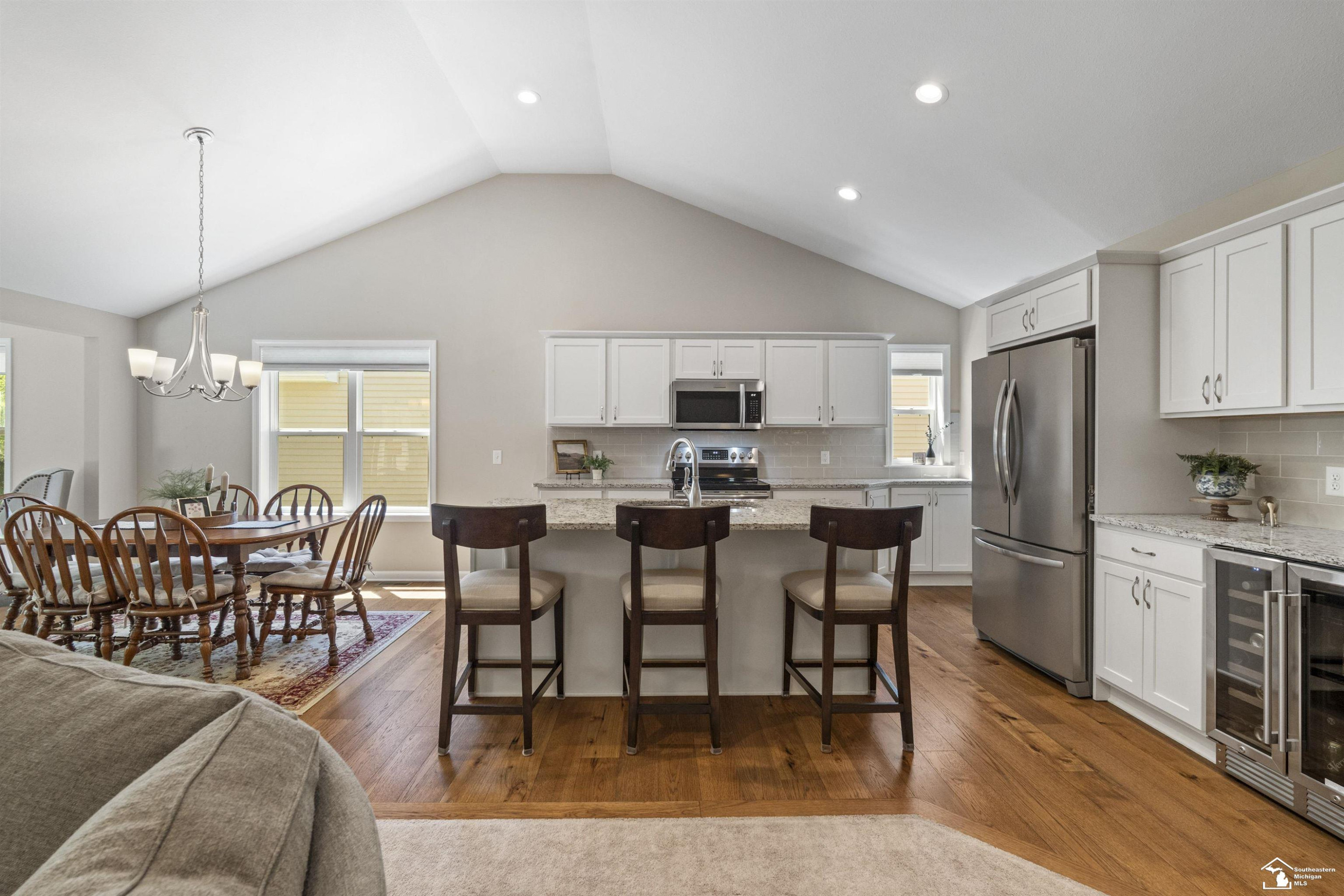 8046 Timber Wood Lane, Temperance, MI 48182 — Photo 12