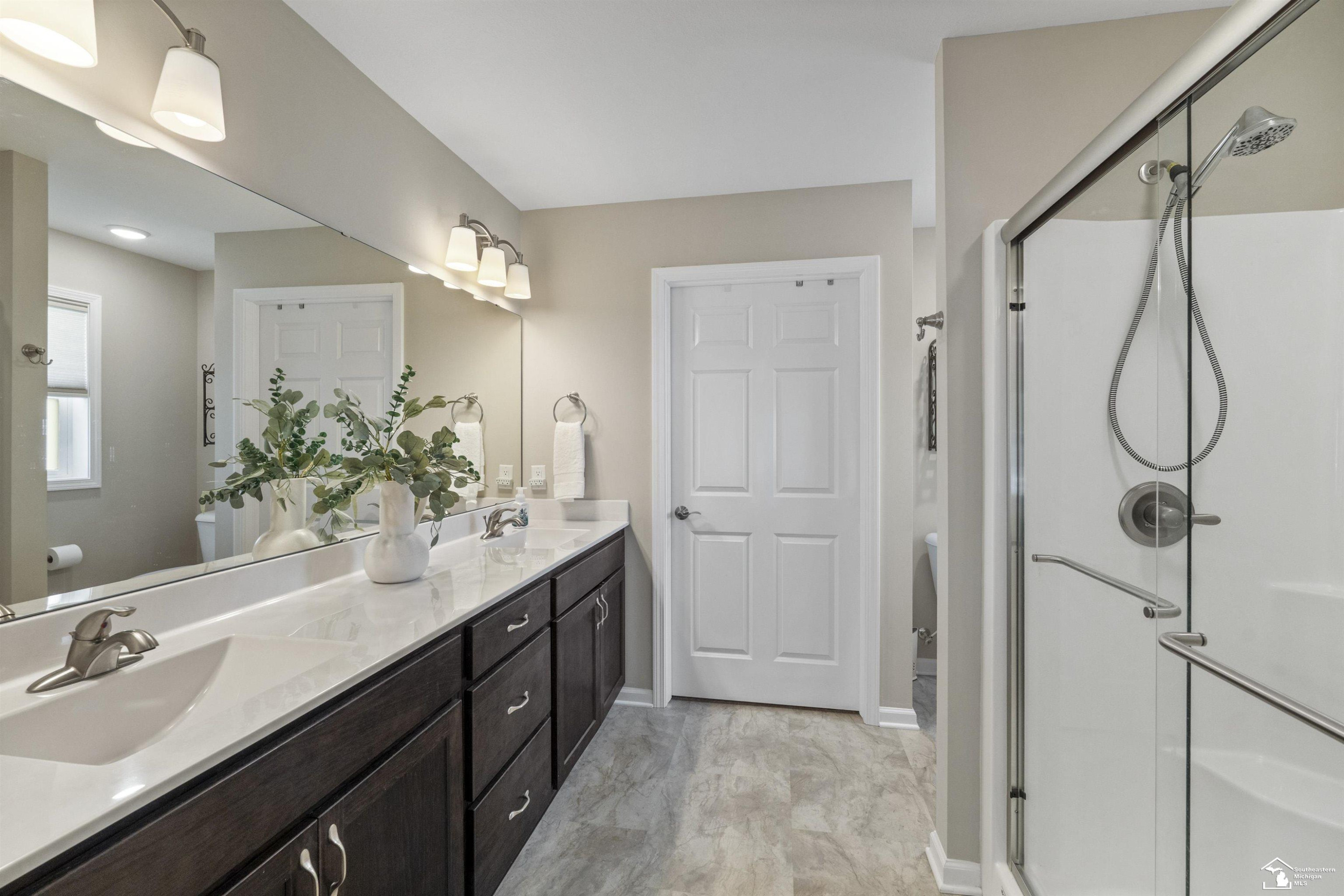 8046 Timber Wood Lane, Temperance, MI 48182 — Photo 22