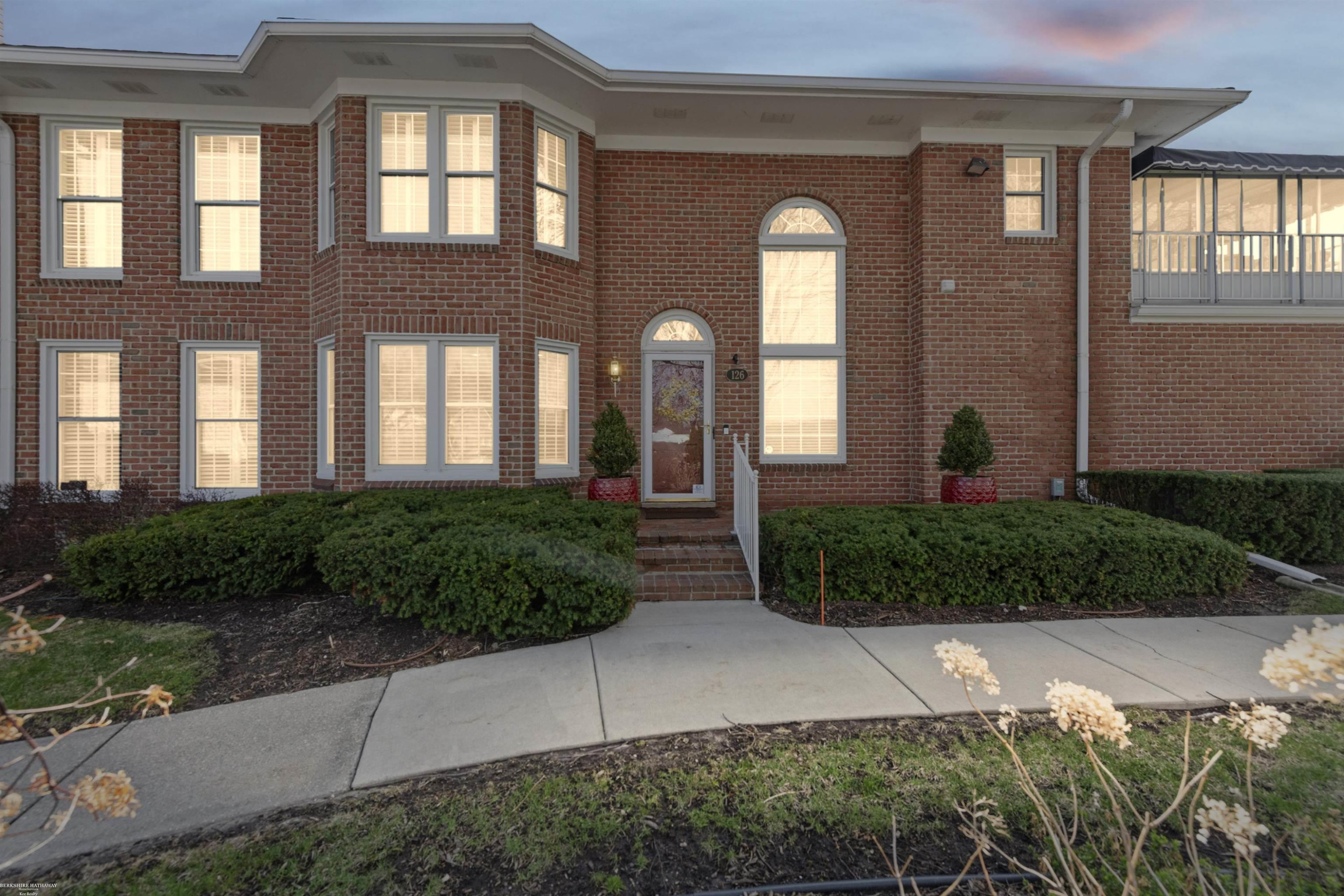 126 Windwood Pointe Street, Saint Clair Shores, MI 48080 — Photo 30