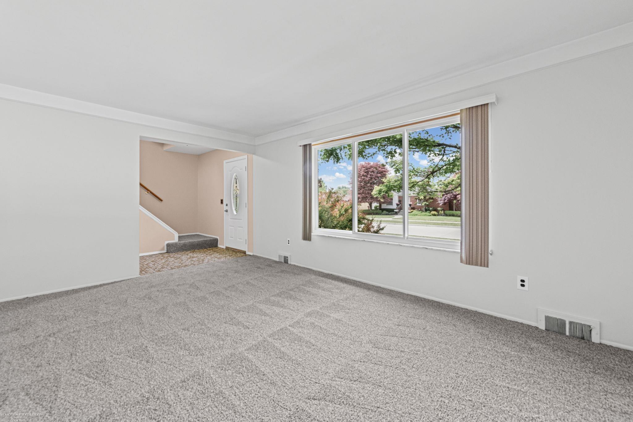 28070 Garfield Street, Roseville, MI 48066 — Photo 5