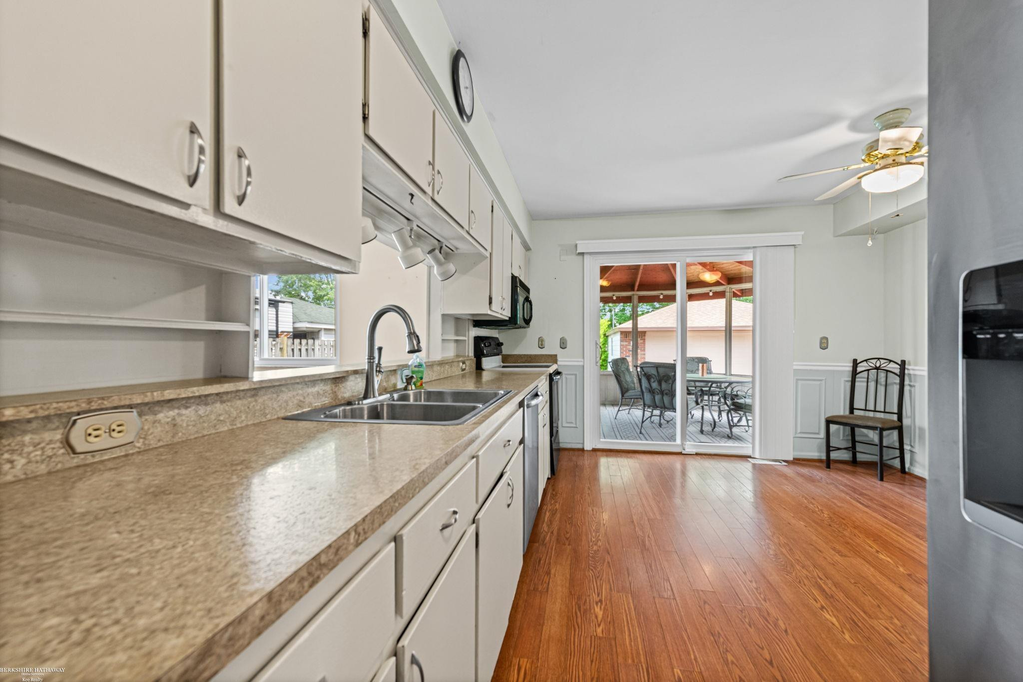 28070 Garfield Street, Roseville, MI 48066 — Photo 9