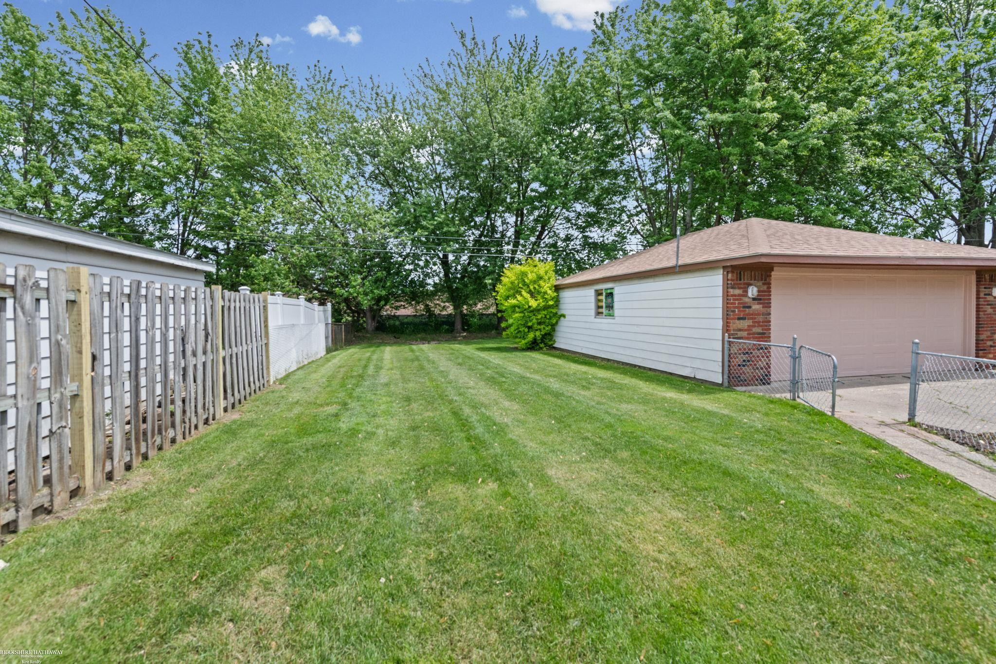 28070 Garfield Street, Roseville, MI 48066 — Photo 29