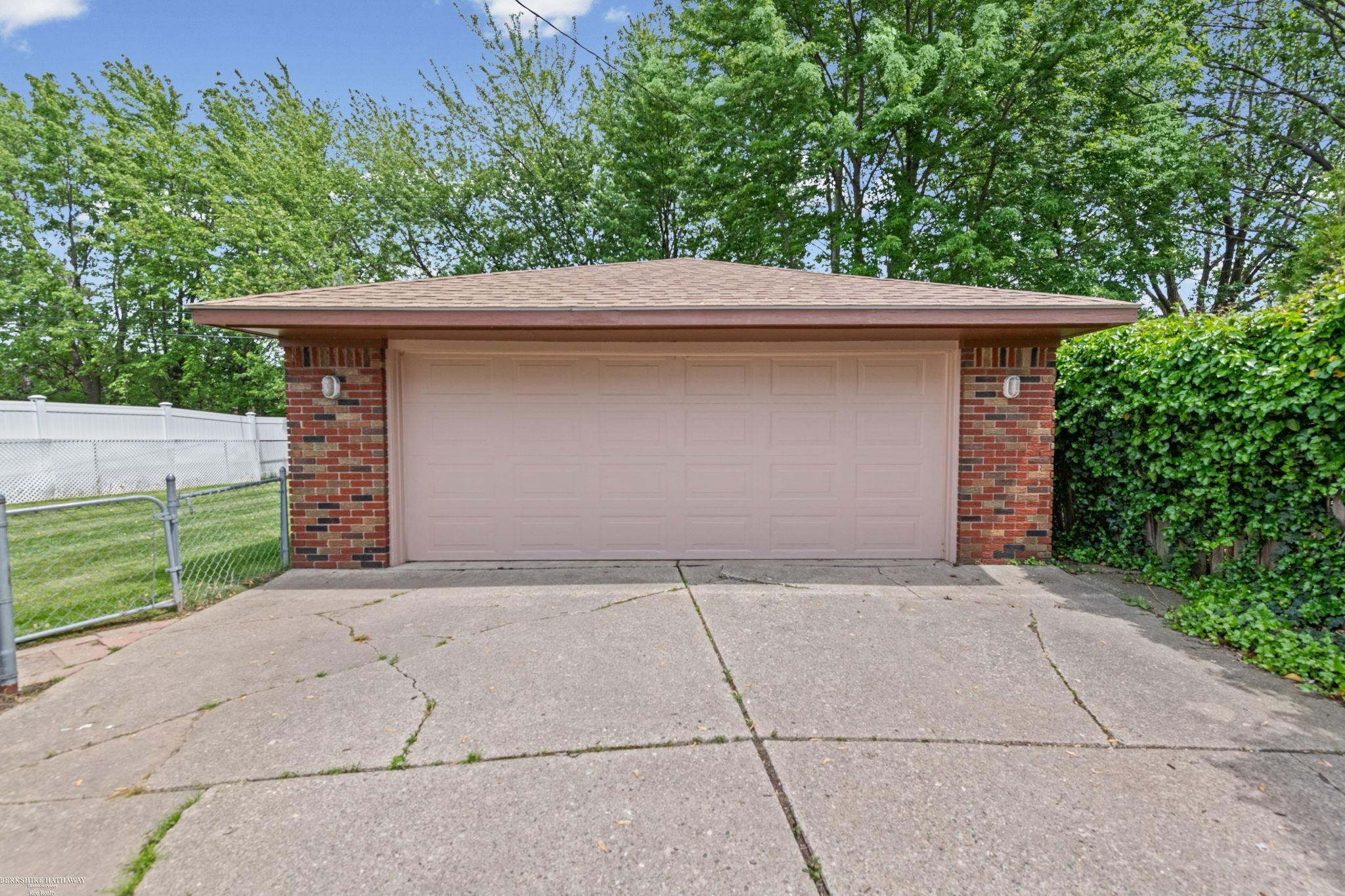 28070 Garfield Street, Roseville, MI 48066 — Photo 30