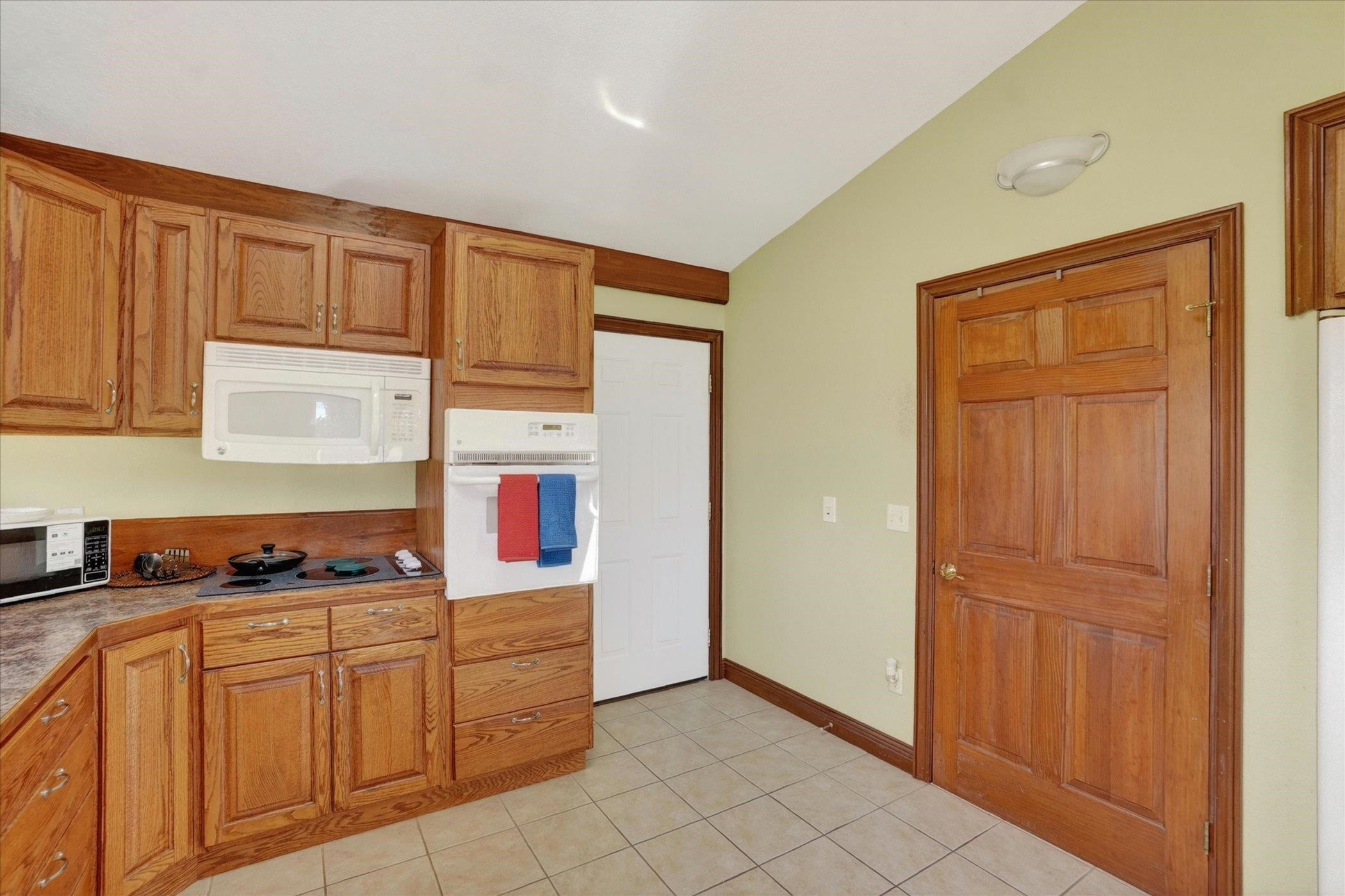 8580 W Hibbard Road, Ovid, MI 48866 — Photo 11