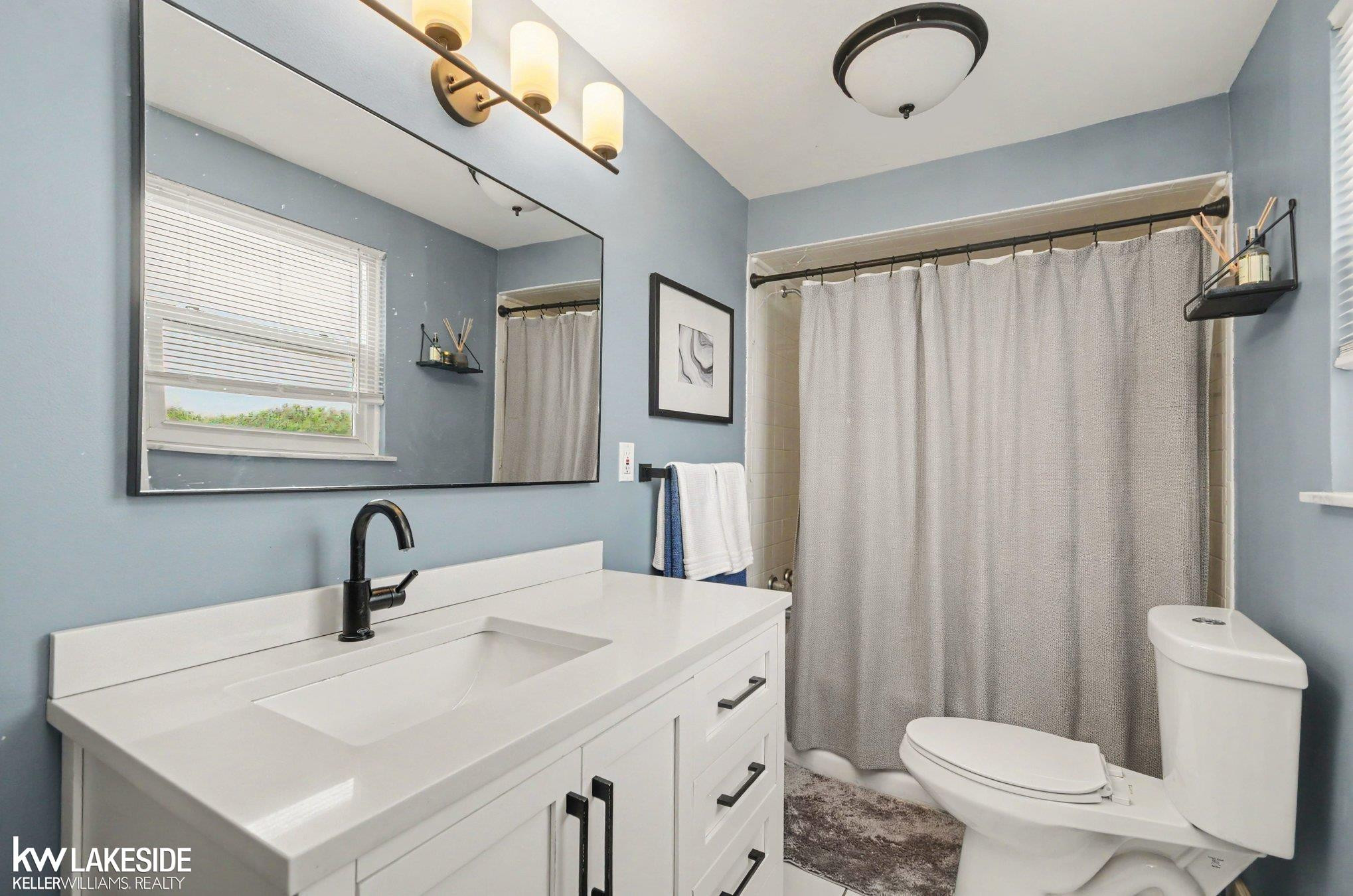 8208 San Marco Boulevard, Sterling Heights, MI 48313 — Photo 24