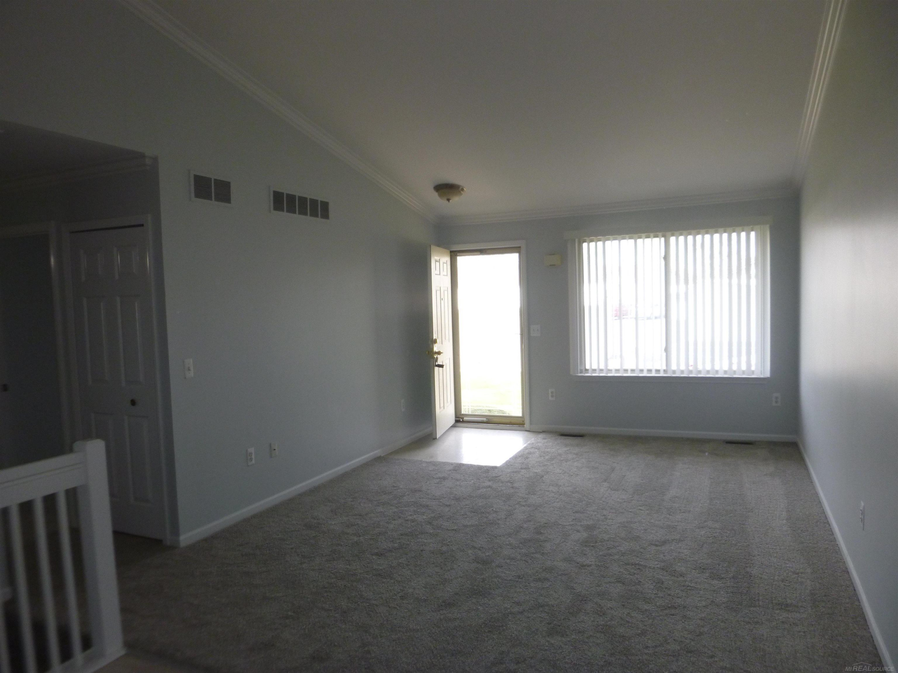 22151 Glenwood Drive, Clinton Twp, MI 48035 — Photo 2