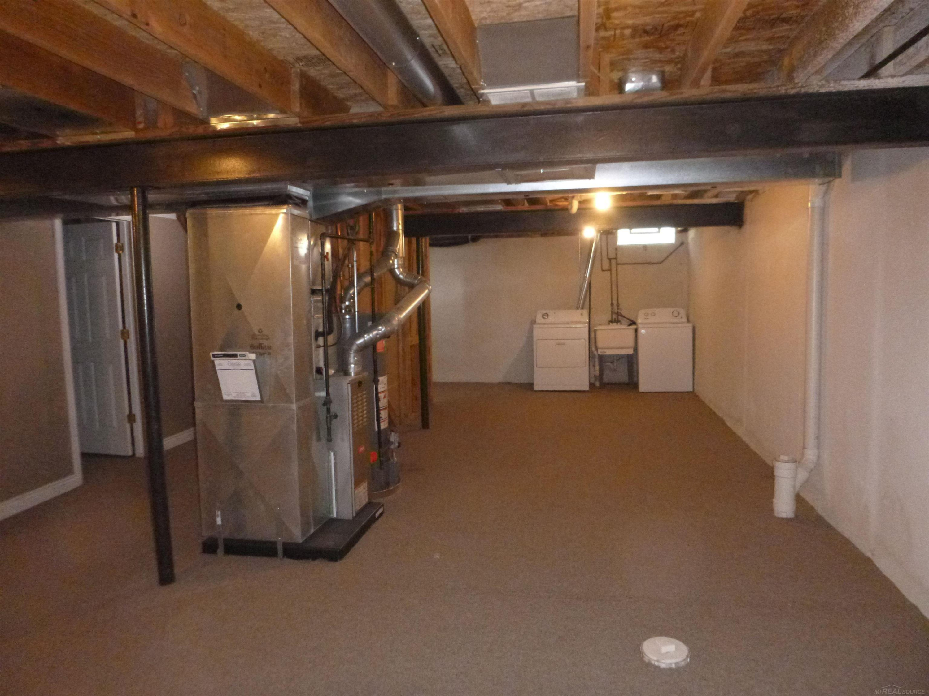 22151 Glenwood Drive, Clinton Twp, MI 48035 — Photo 7