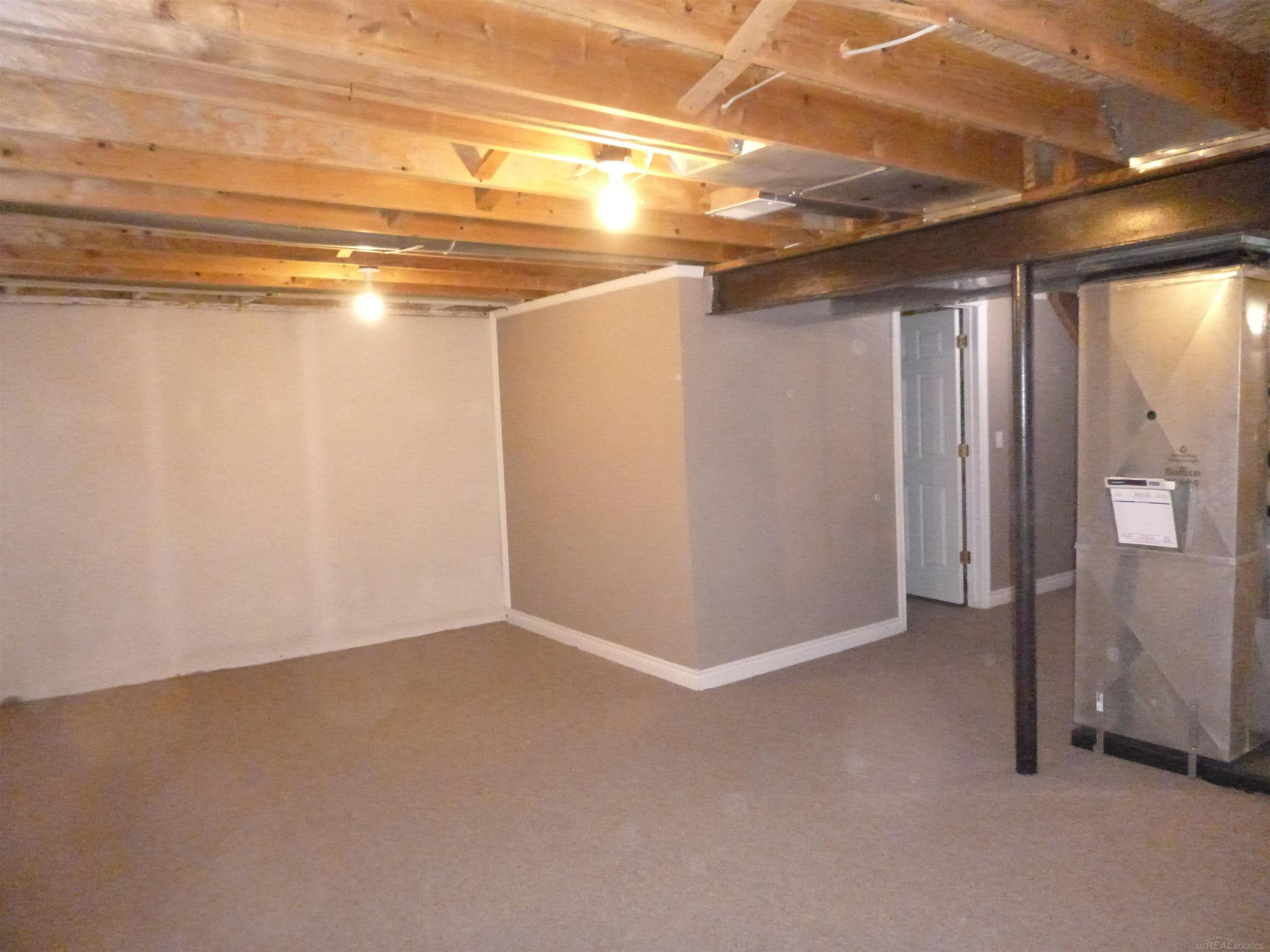 22151 Glenwood Drive, Clinton Twp, MI 48035 — Photo 8