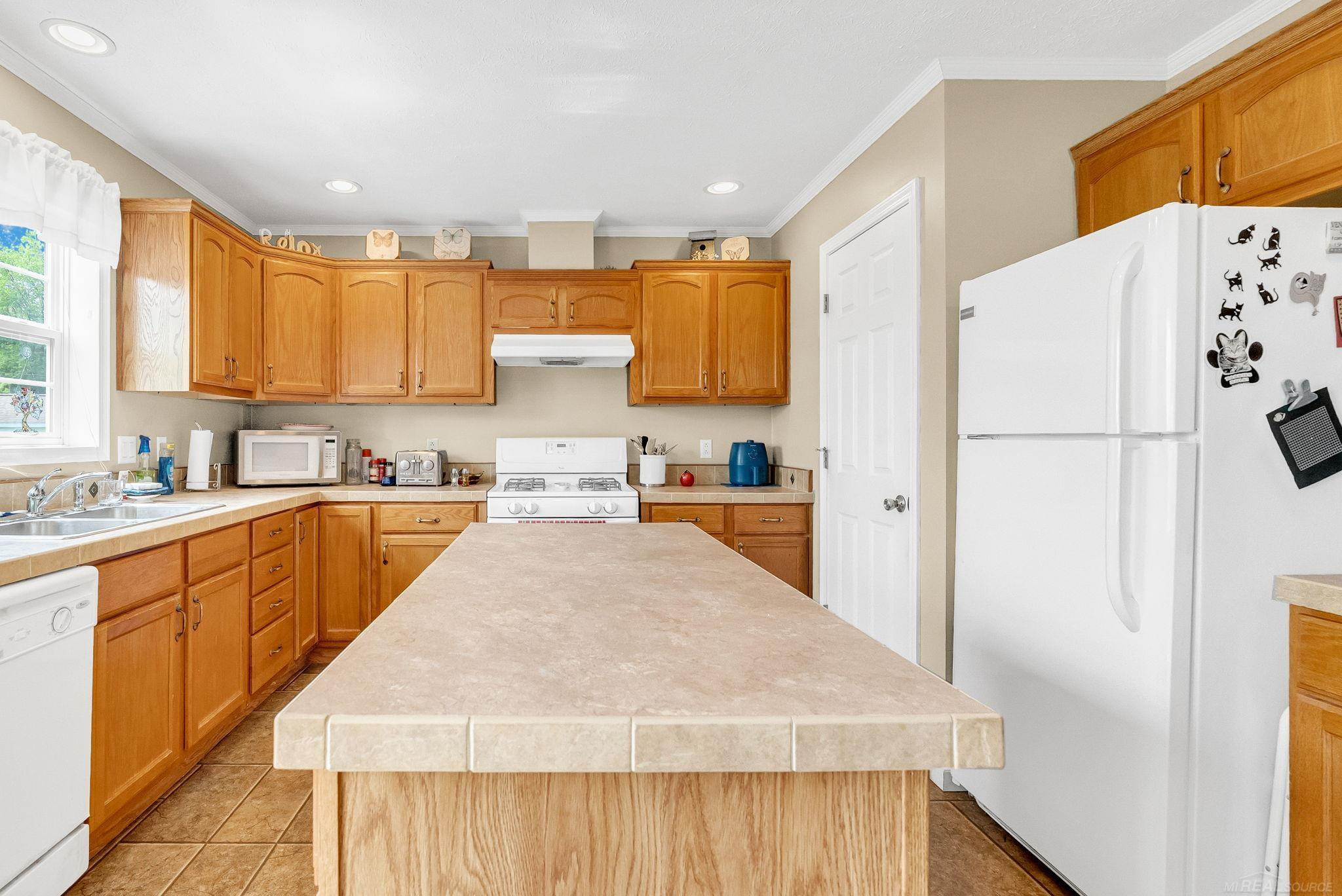 7400 Woodbine Road, Lexington, MI 48450 — Photo 9