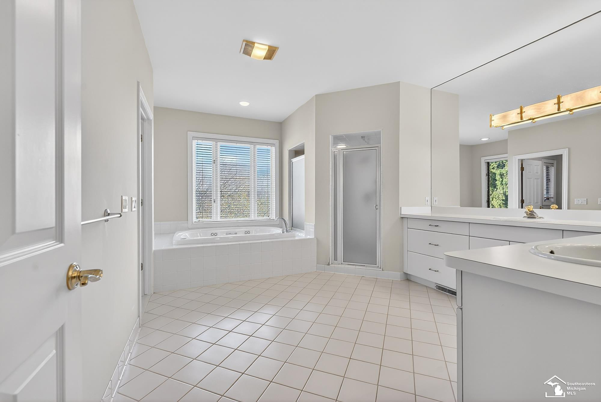 4592 Forestview Drive, West Bloomfield, MI — Photo 31