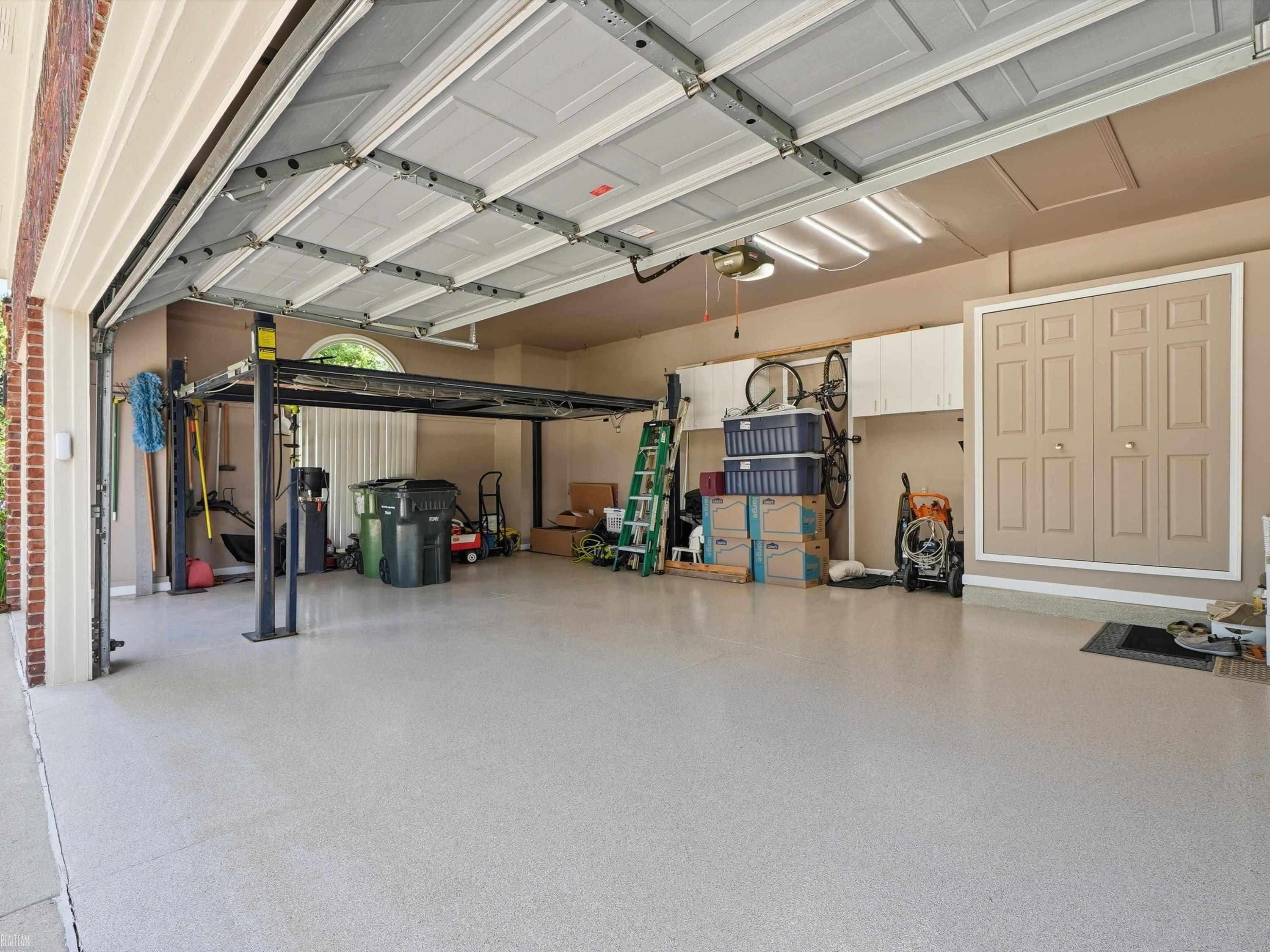 14425 Knightsbridge Drive, Shelby Twp, MI 48315 — Photo 41
