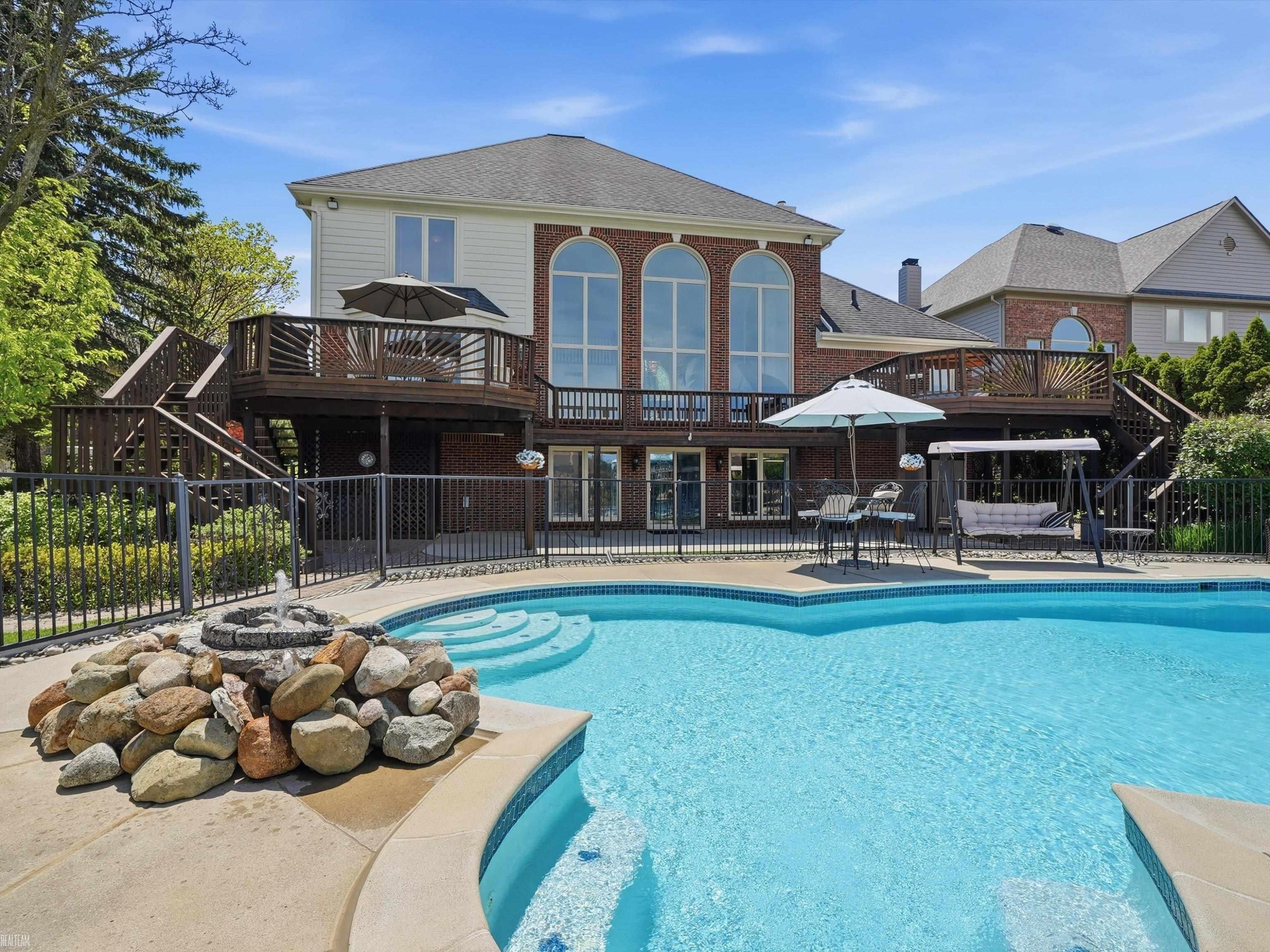 14425 Knightsbridge Drive, Shelby Twp, MI 48315 — Photo 45