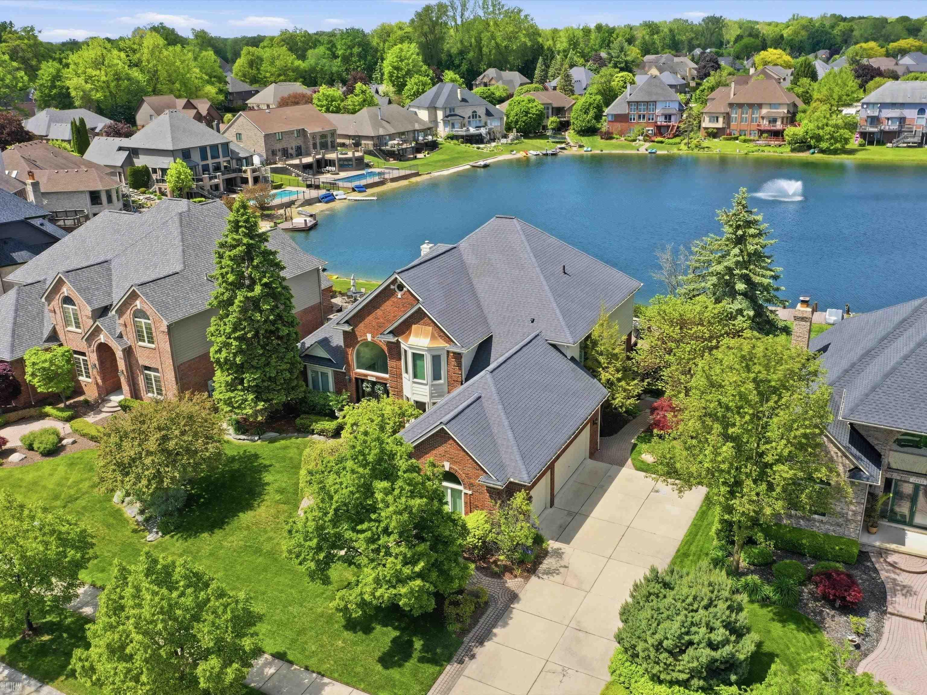 14425 Knightsbridge Drive, Shelby Twp, MI 48315 — Photo 54