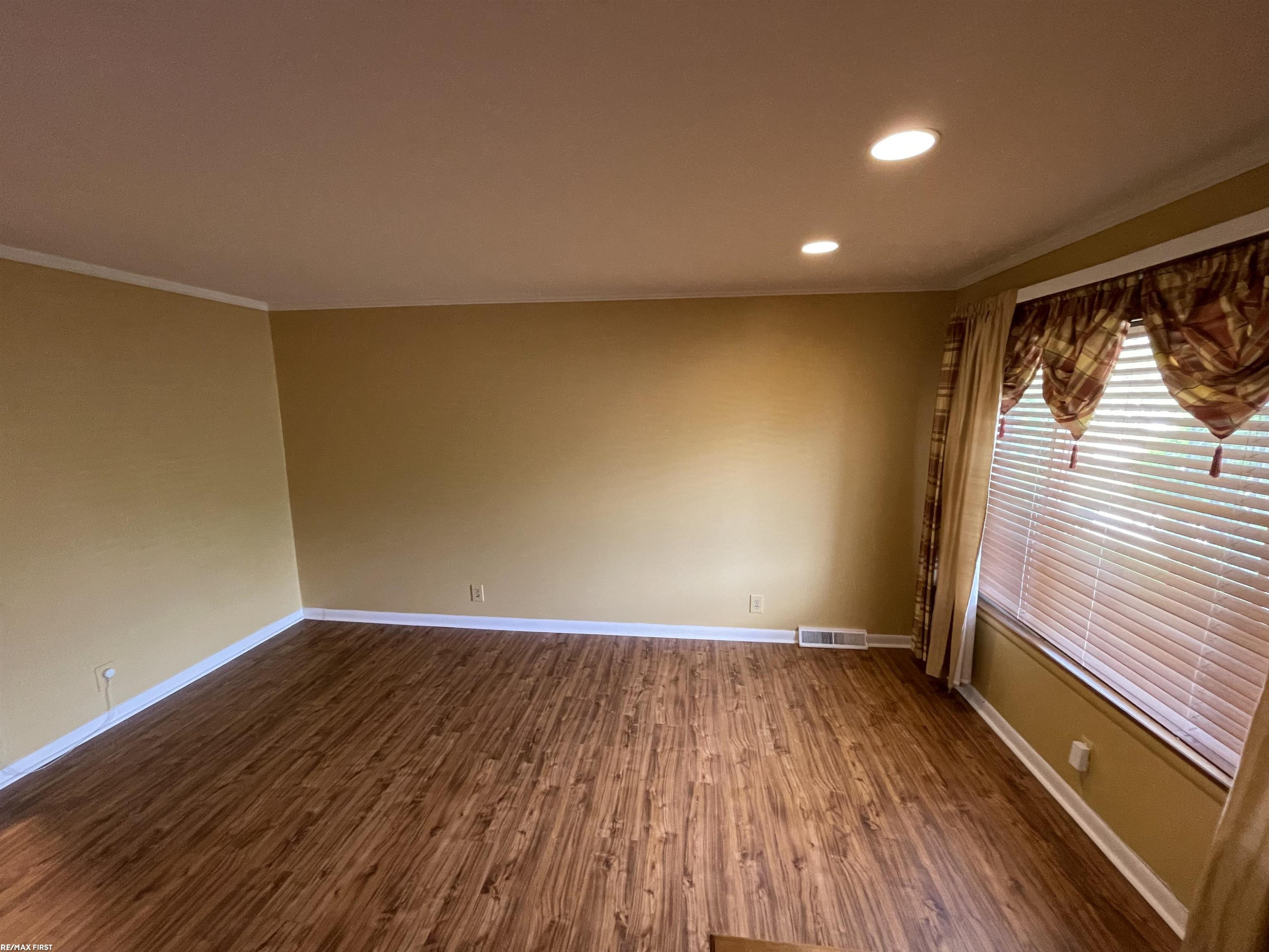 16666 Dort Street, Roseville, MI 48066 — Photo 6