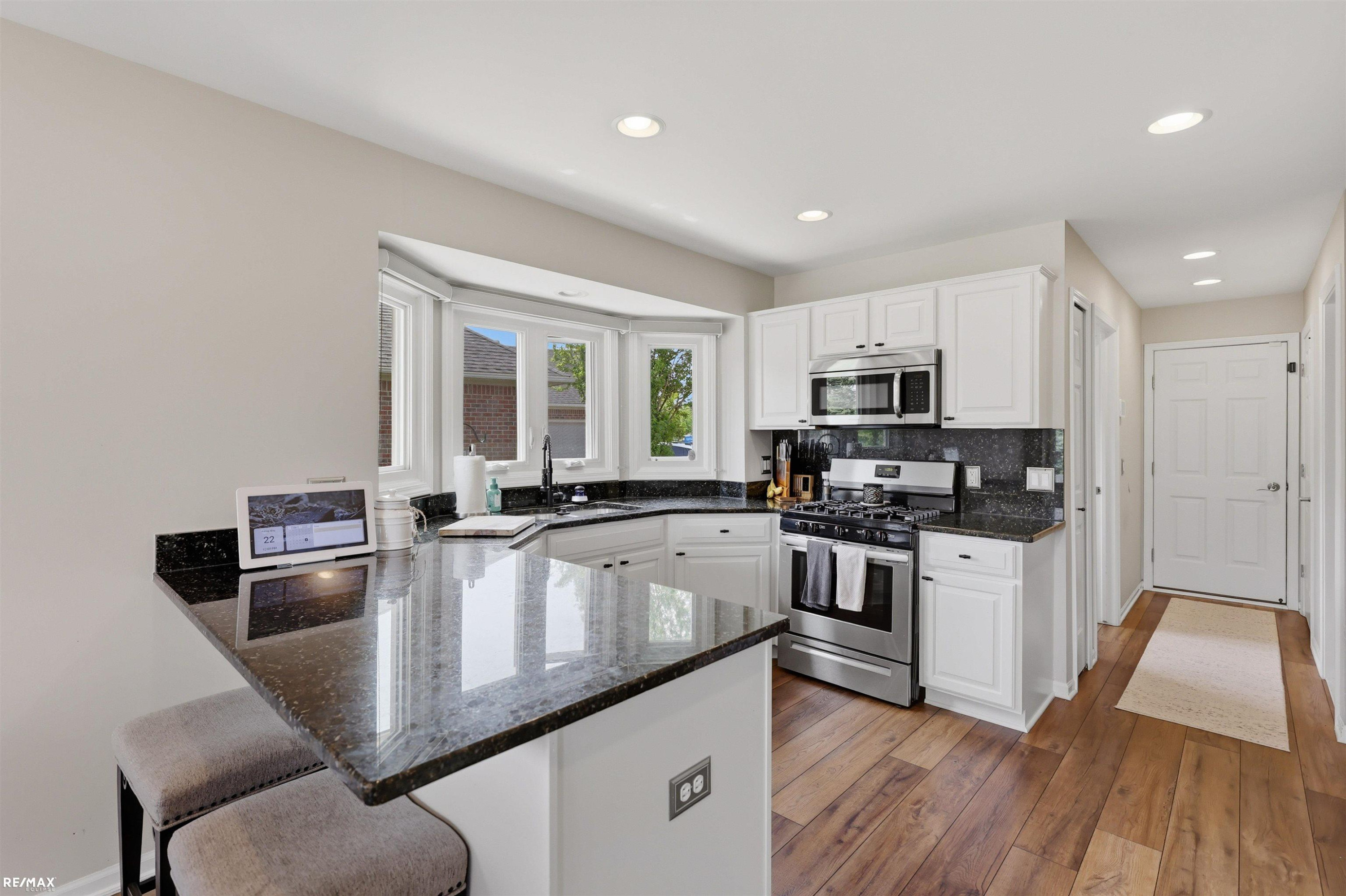 48822 Park Place Drive, MI 48044 — Photo 11