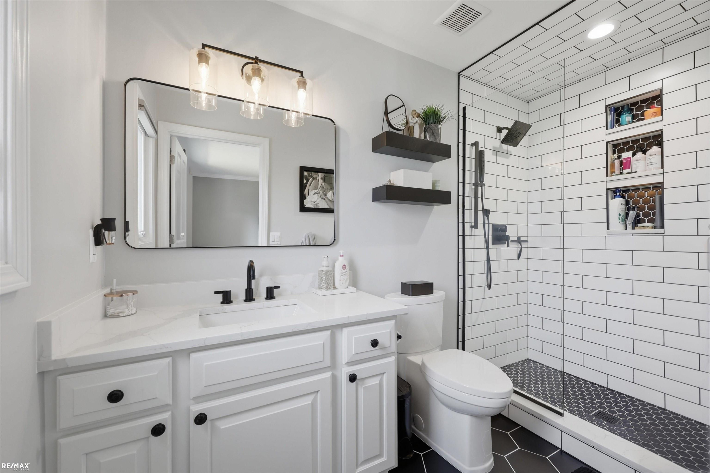 48822 Park Place Drive, MI 48044 — Photo 17