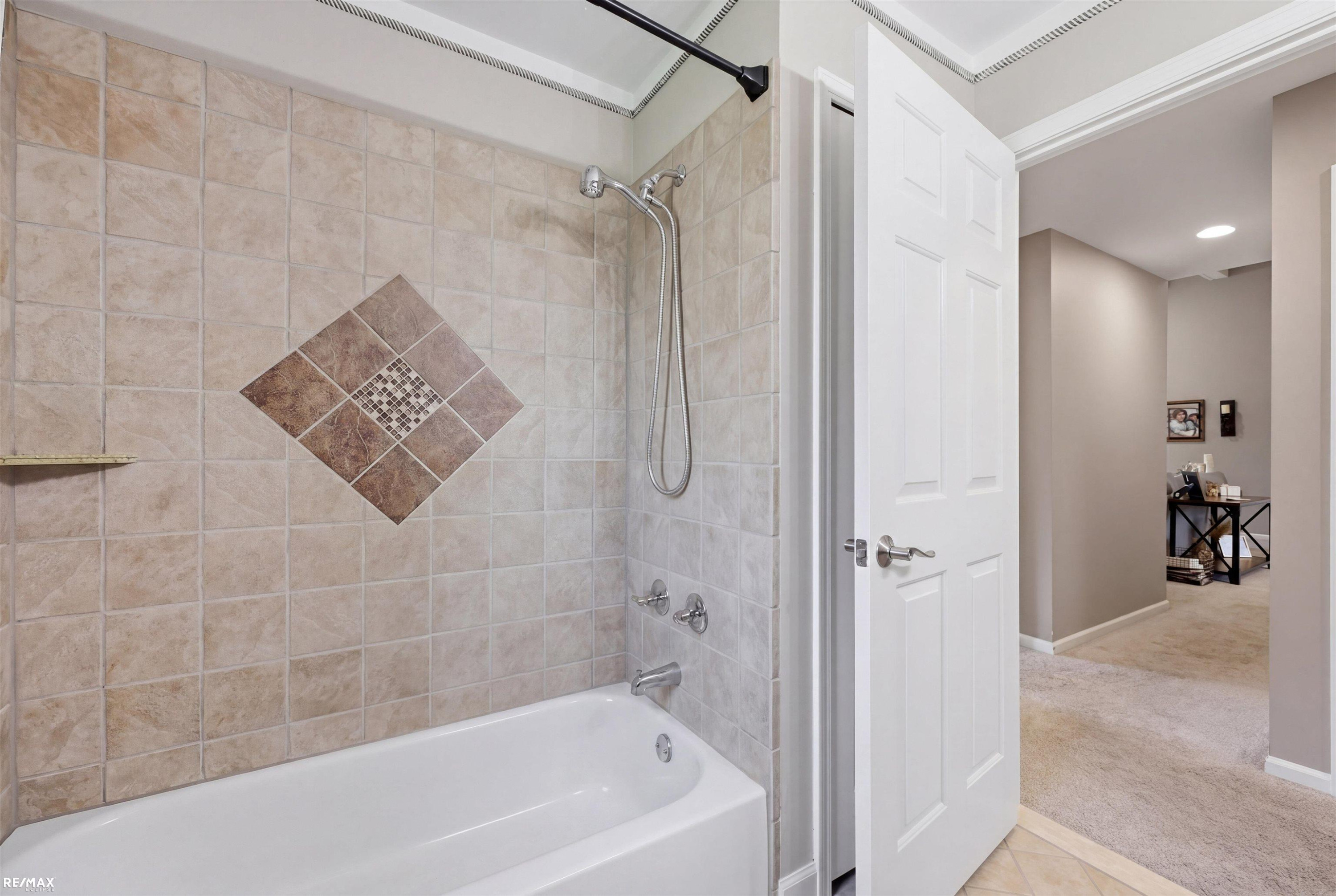 48822 Park Place Drive, MI 48044 — Photo 22