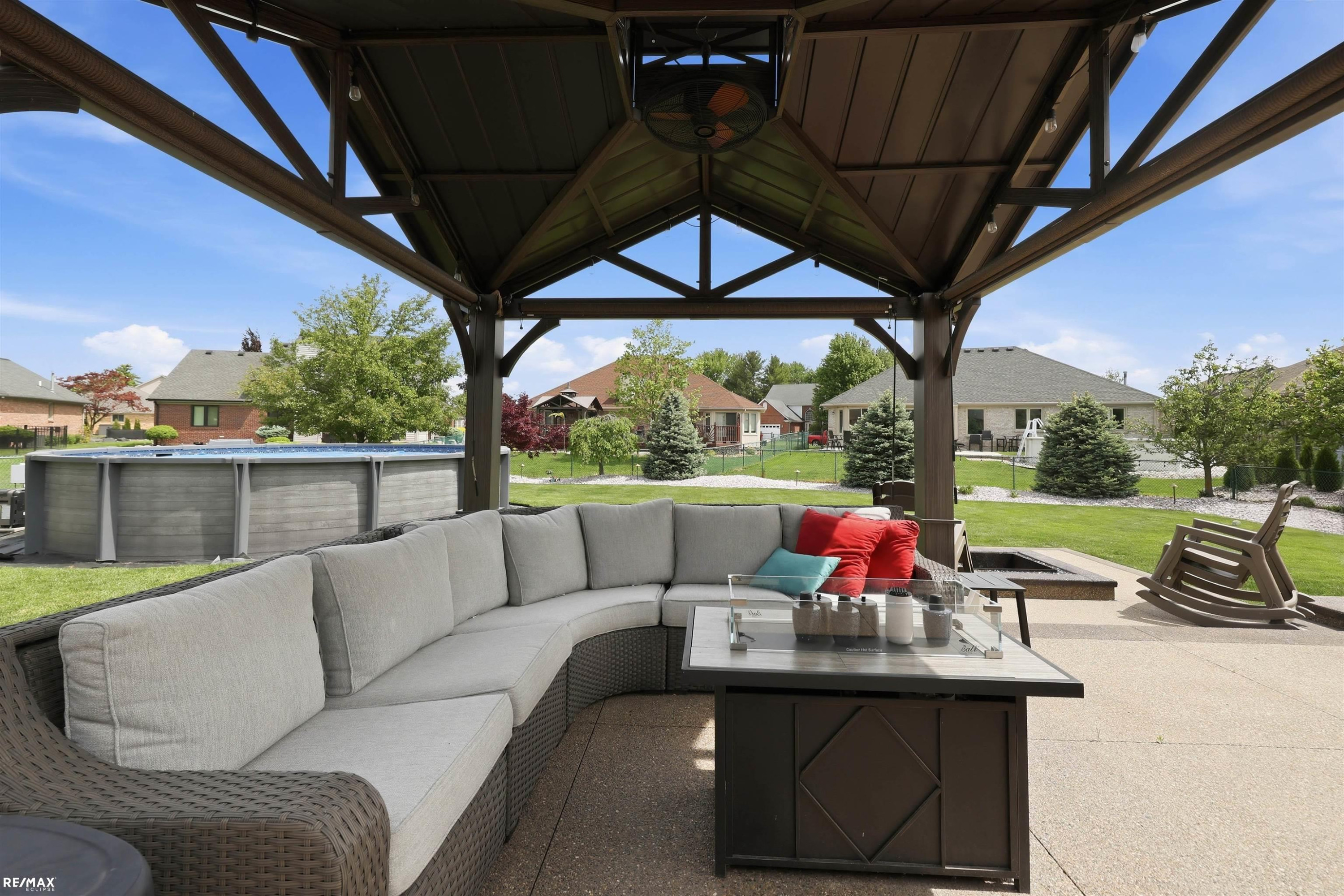 48822 Park Place Drive, MI 48044 — Photo 38