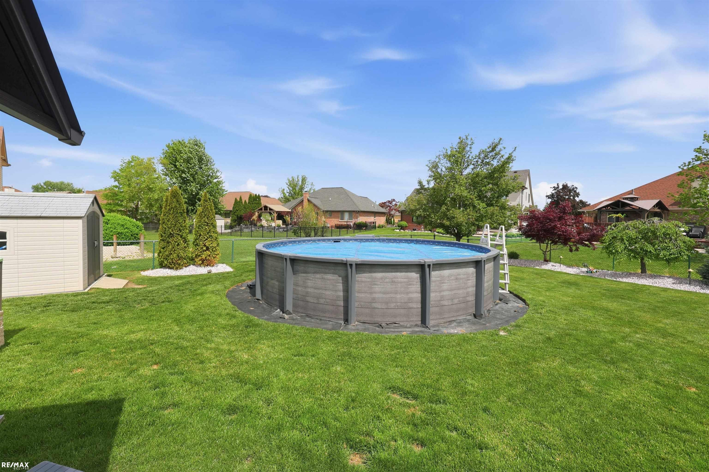 48822 Park Place Drive, MI 48044 — Photo 40