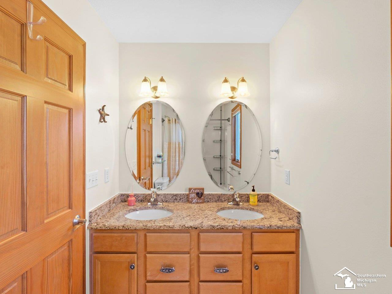 1176 Twin Lakes Drive, Temperance, MI 48182 — Photo 22