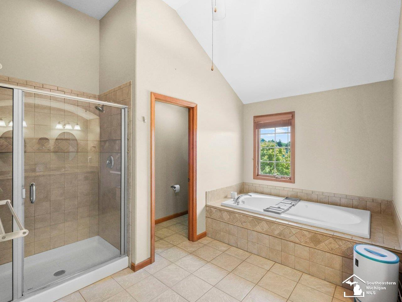 1176 Twin Lakes Drive, Temperance, MI 48182 — Photo 30
