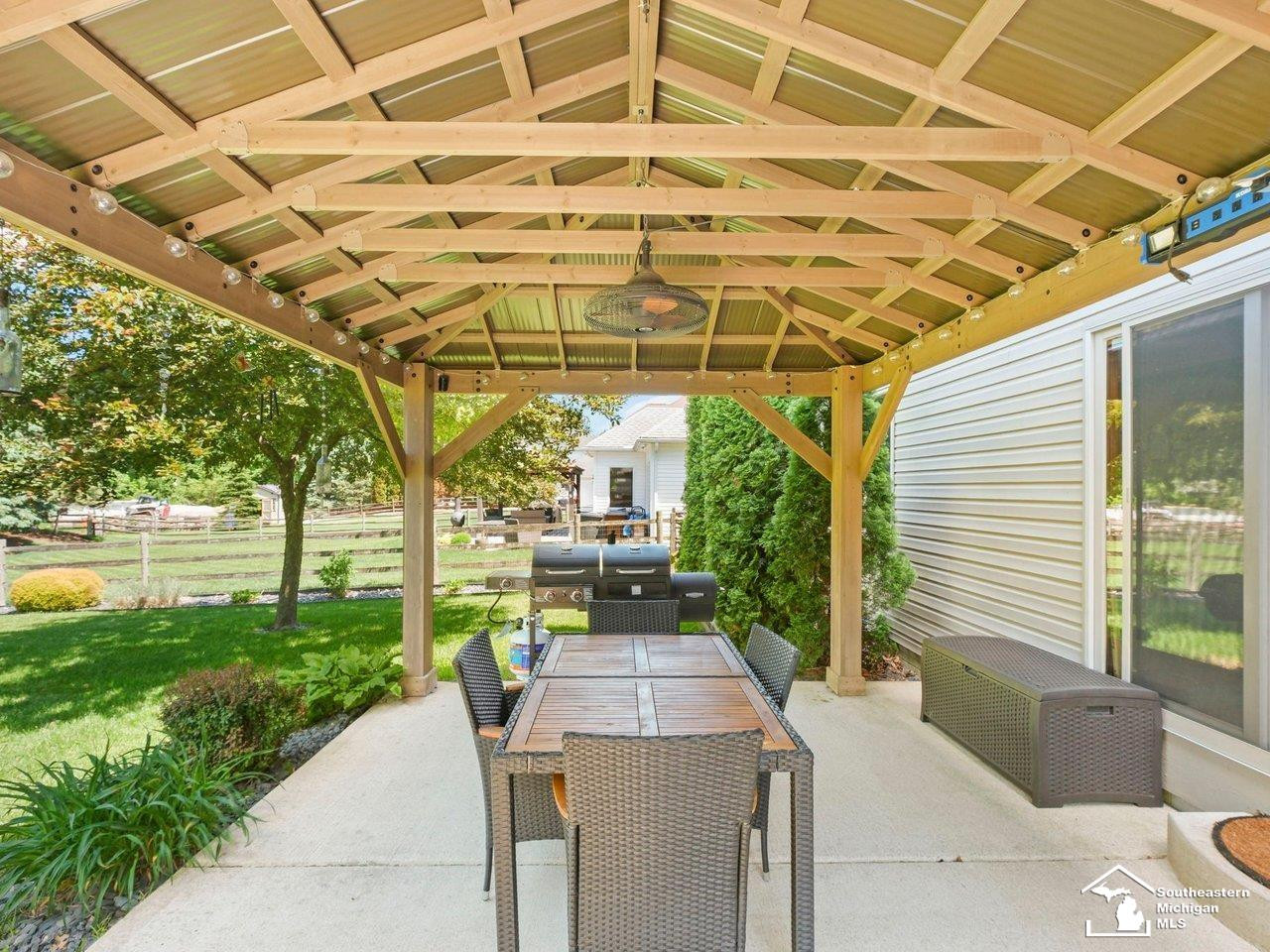 1176 Twin Lakes Drive, Temperance, MI 48182 — Photo 44