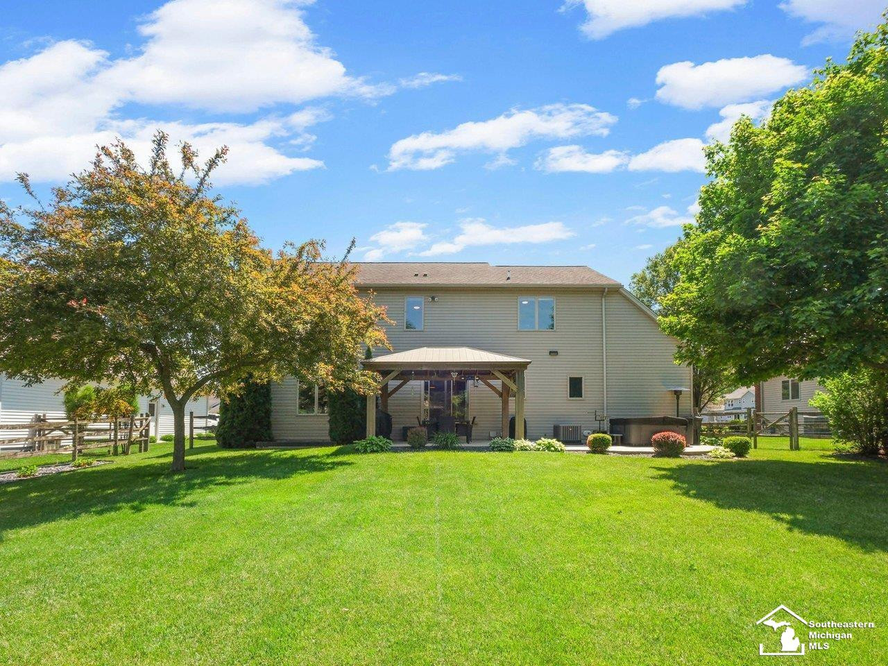 1176 Twin Lakes Drive, Temperance, MI 48182 — Photo 46