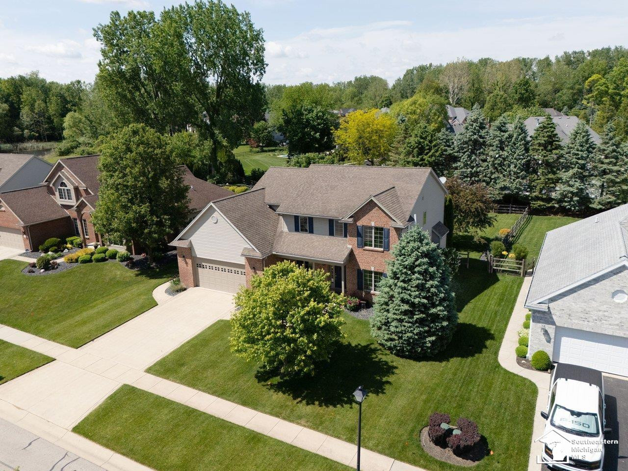 1176 Twin Lakes Drive, Temperance, MI 48182 — Photo 56