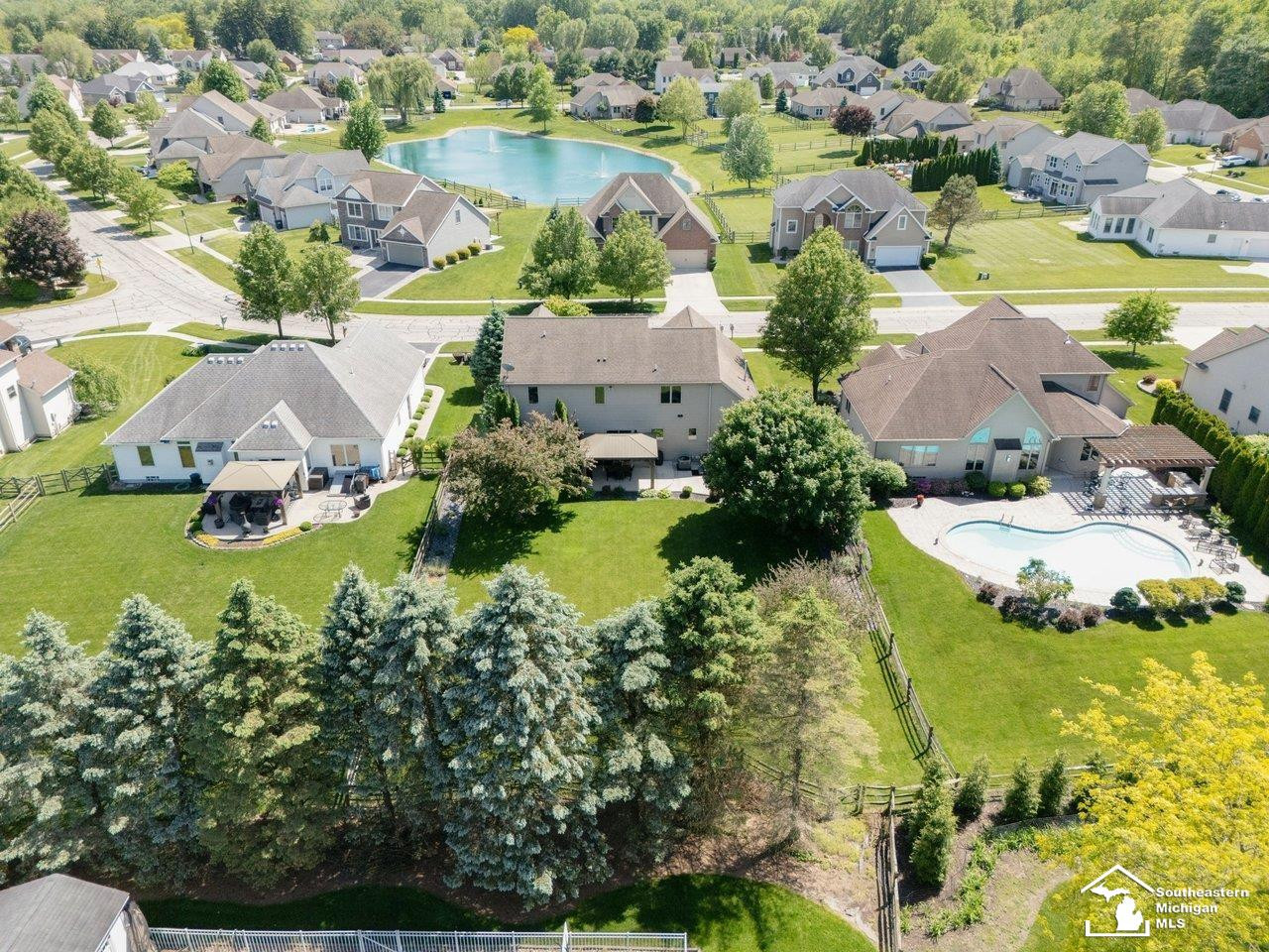 1176 Twin Lakes Drive, Temperance, MI 48182 — Photo 58