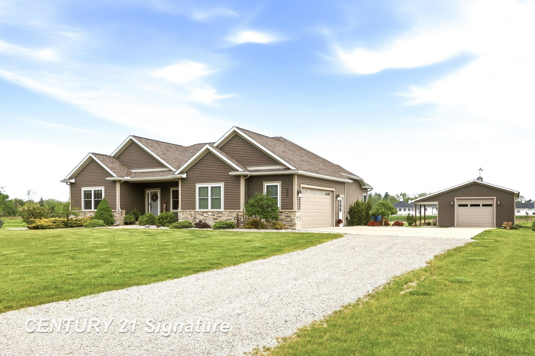 11056 Sarle Road, Freeland, MI 48623 — Photo 2