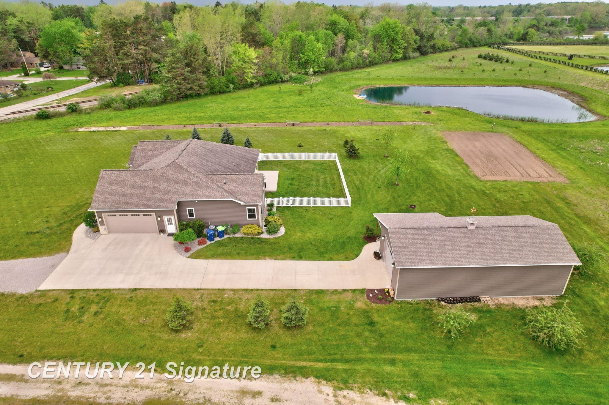 11056 Sarle Road, Freeland, MI 48623 — Photo 72