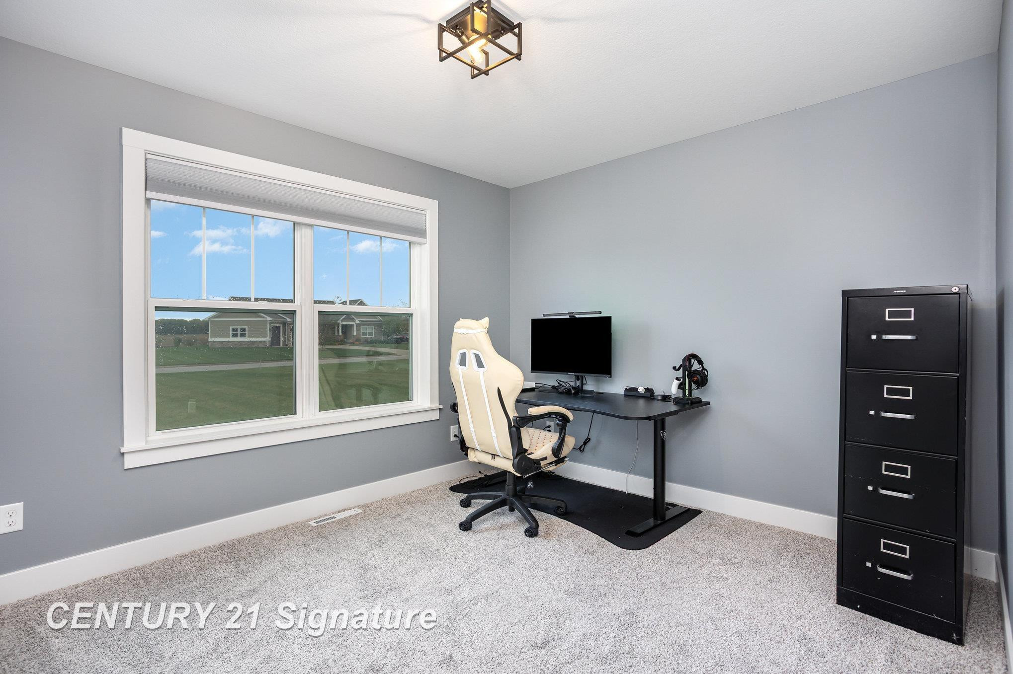 10585 Prairie View Court, Freeland, MI 48623 — Photo 15