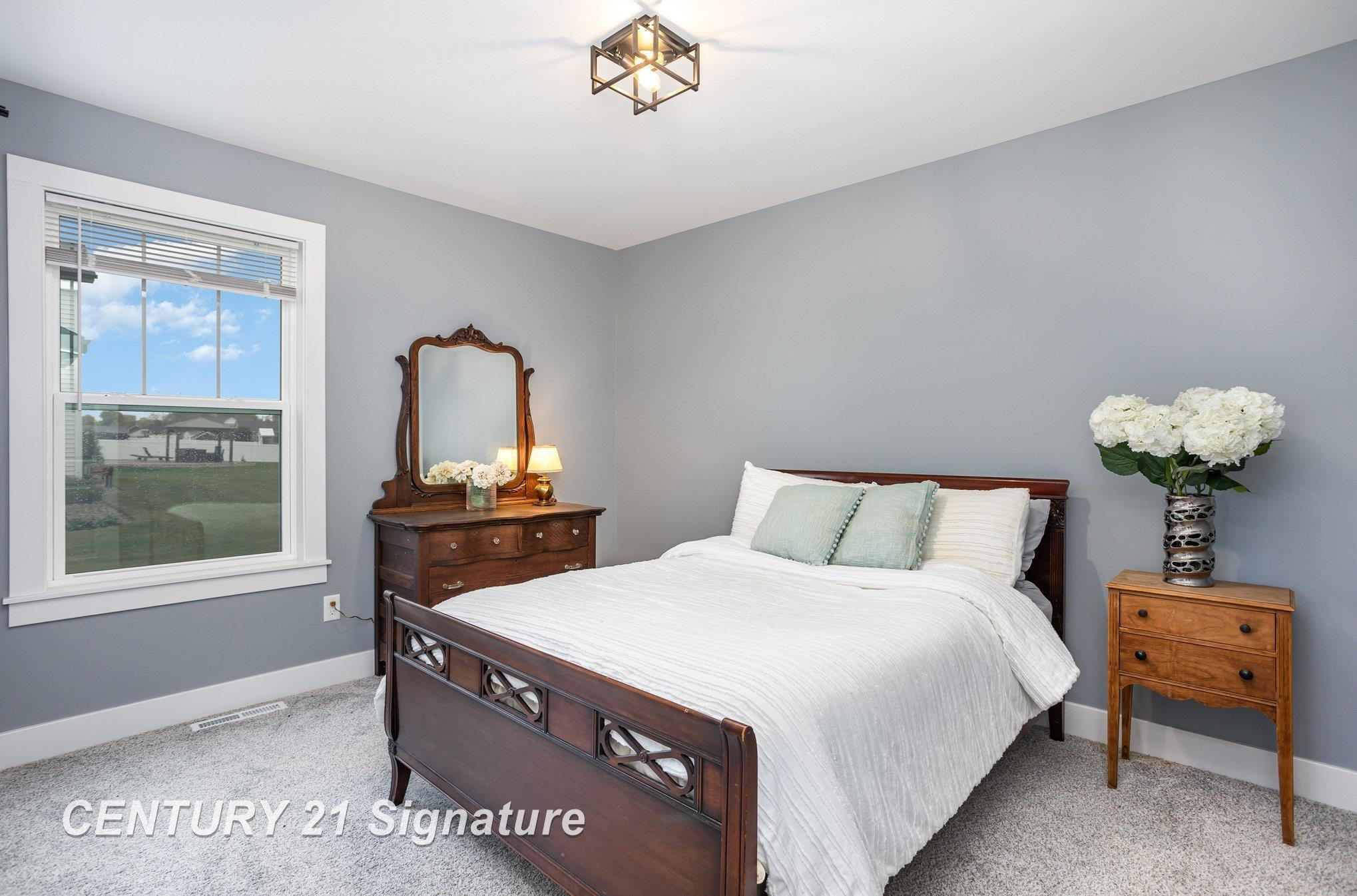 10585 Prairie View Court, Freeland, MI 48623 — Photo 16