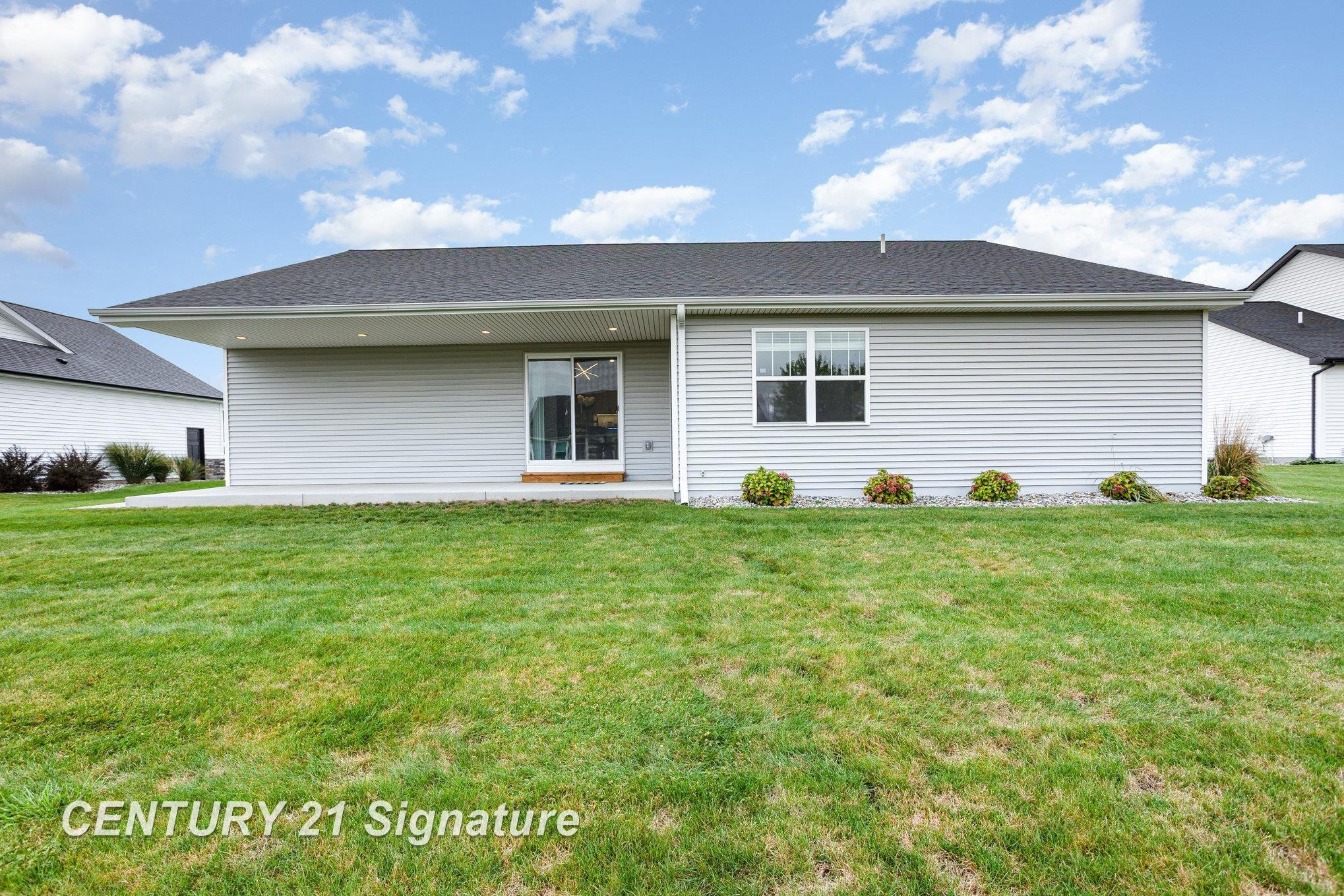10585 Prairie View Court, Freeland, MI 48623 — Photo 25