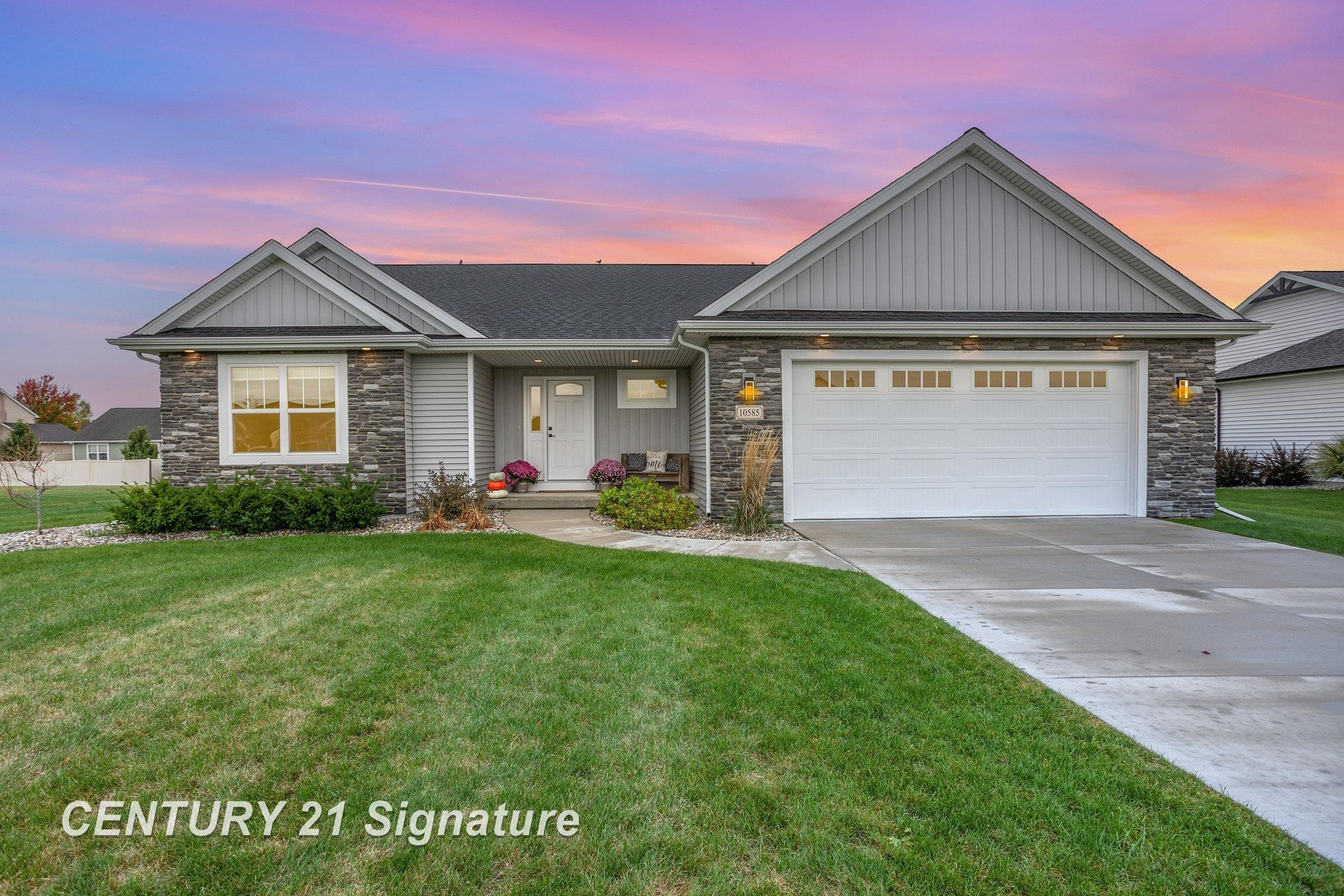 10585 Prairie View Court, Freeland, MI 48623 — Photo 2