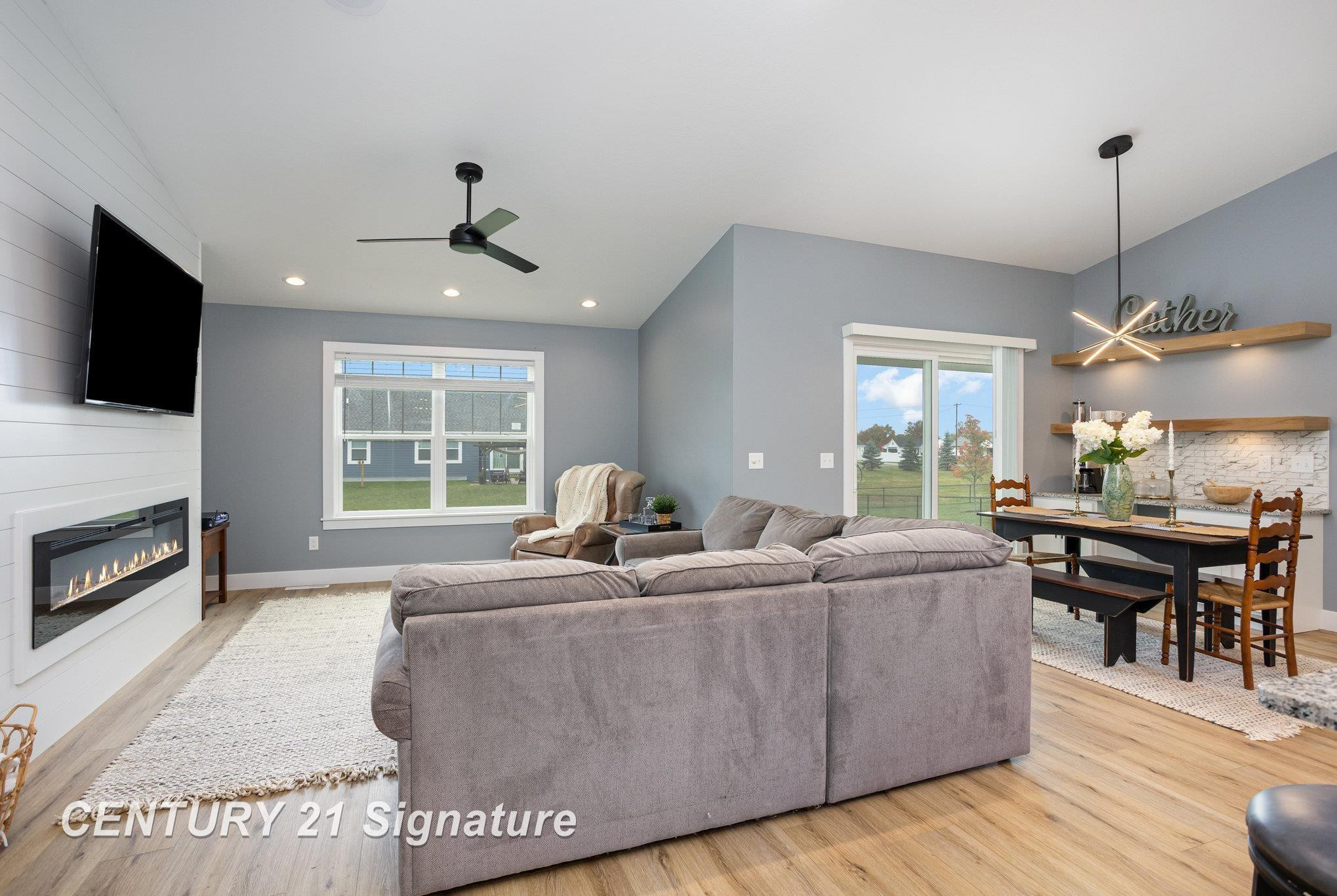 10585 Prairie View Court, Freeland, MI 48623 — Photo 4