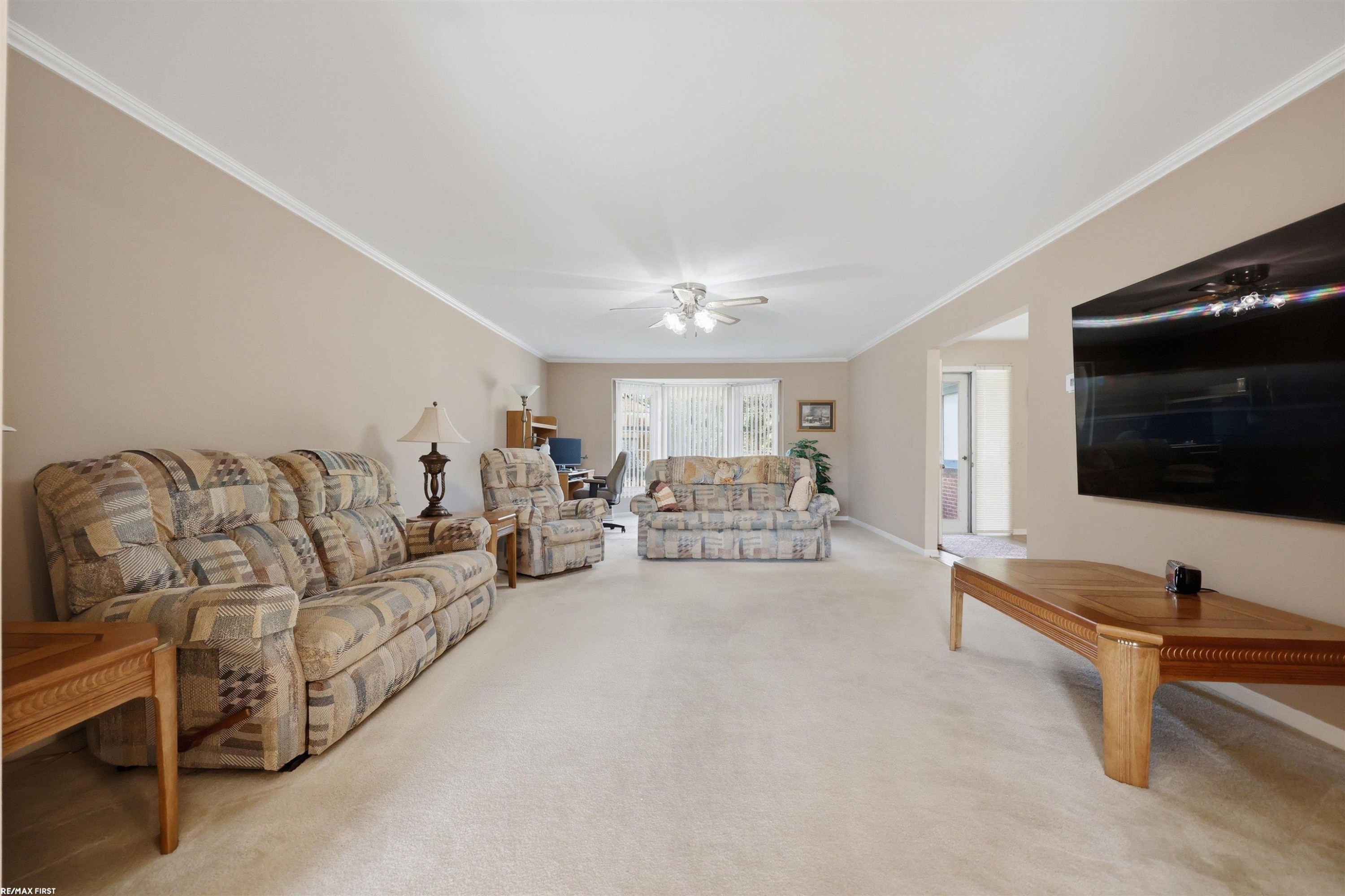 45311 Nottingham Drive, Macomb, MI 48044 — Photo 8