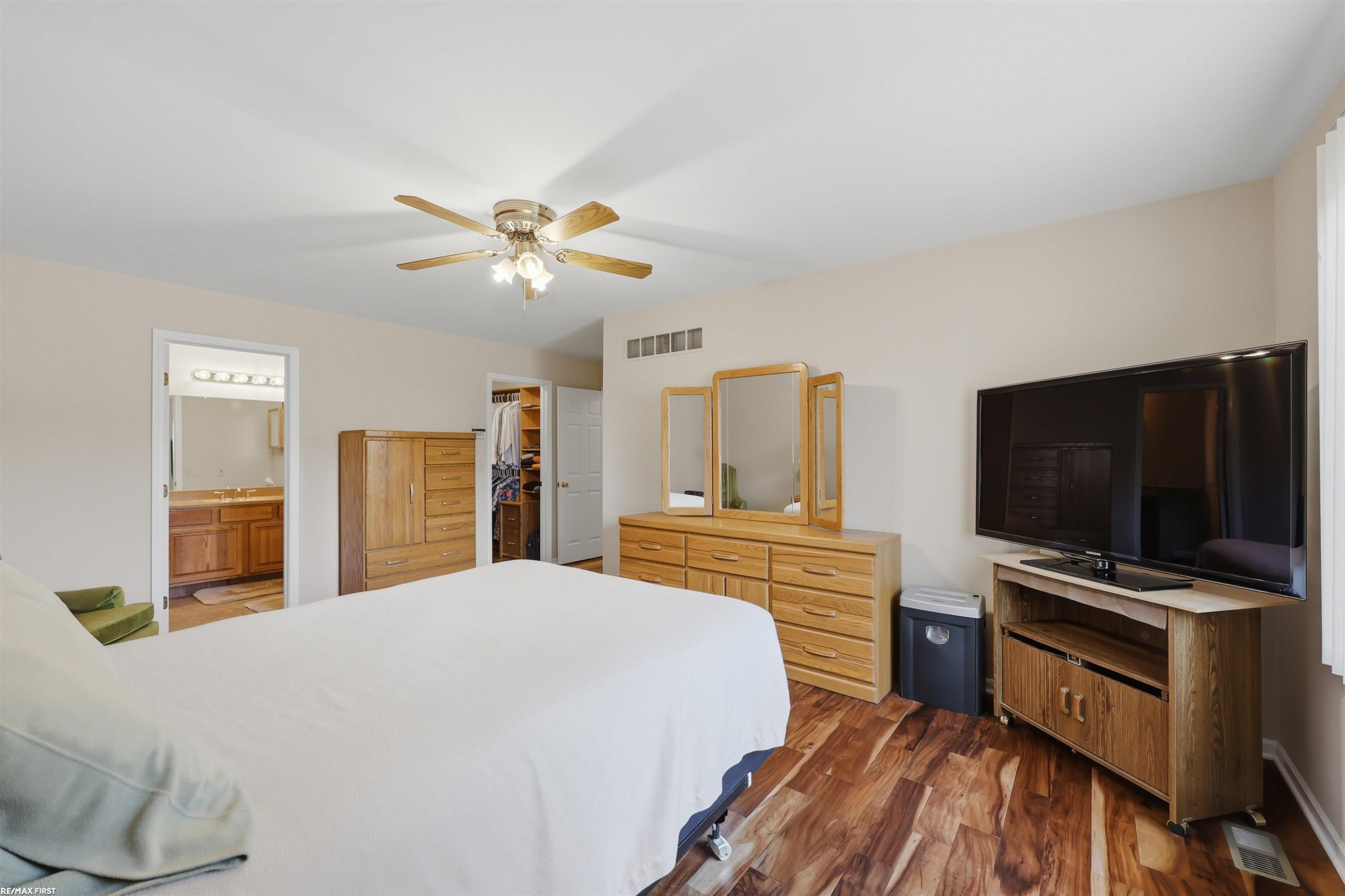 45311 Nottingham Drive, Macomb, MI 48044 — Photo 20