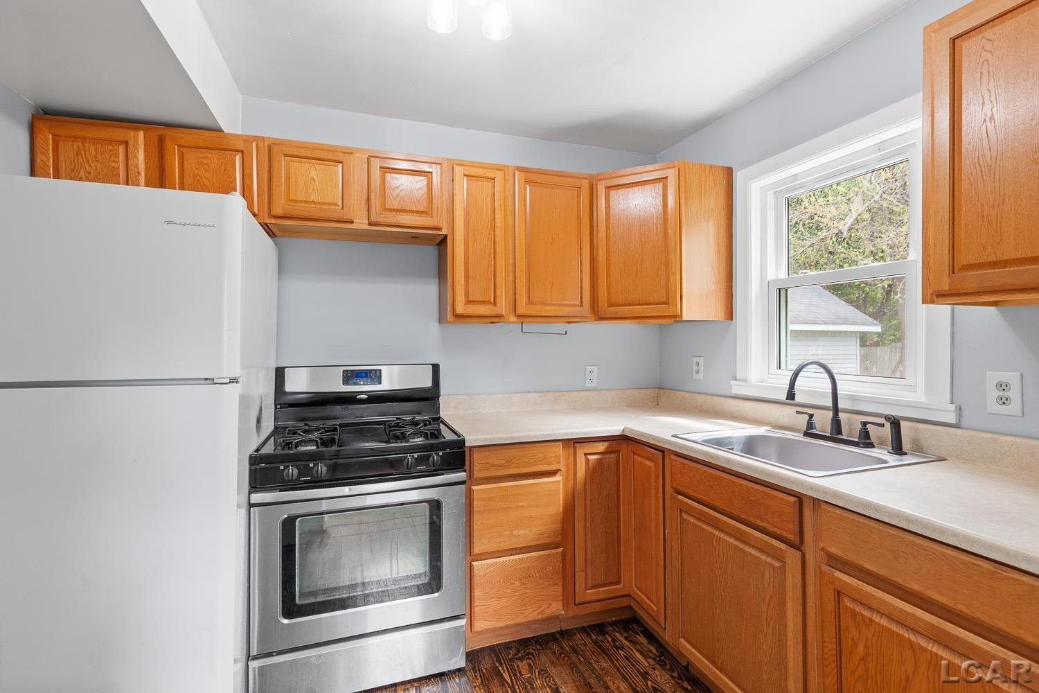 431 Oden Way, Adrian, MI 49221 — Photo 13