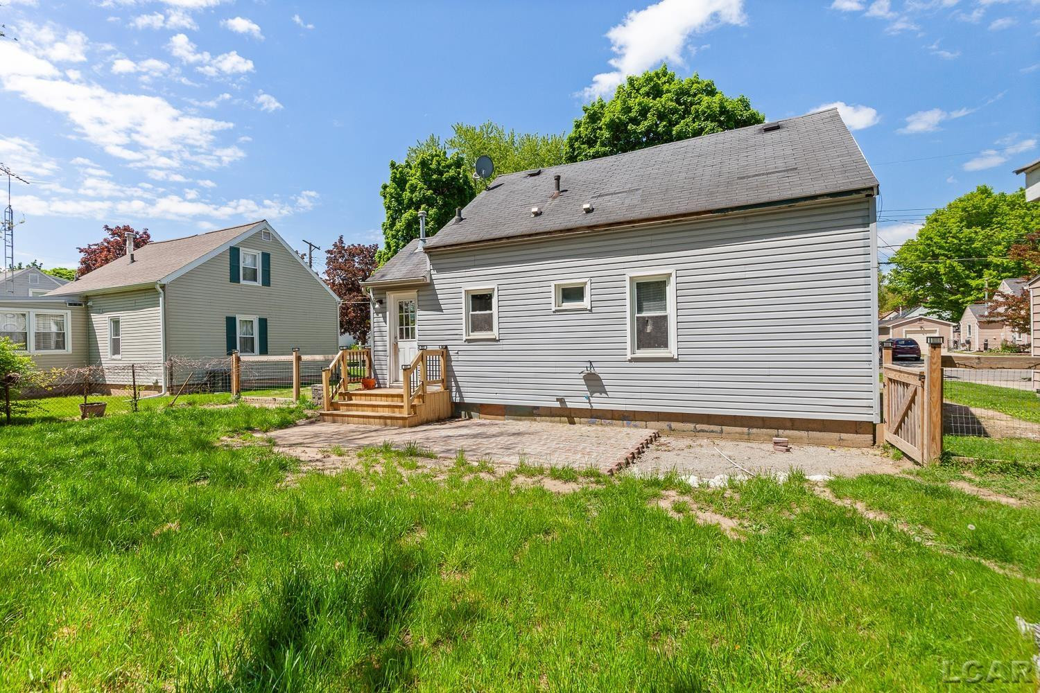 431 Oden Way, Adrian, MI 49221 — Photo 29
