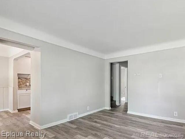 19373 Goulburn Street, Detroit, MI 48205 — Photo 4