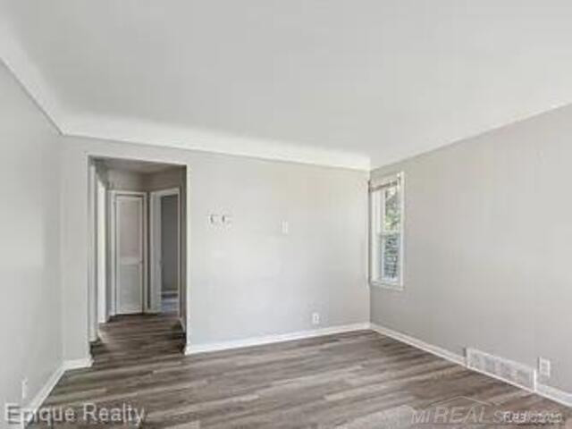 19373 Goulburn Street, Detroit, MI 48205 — Photo 9