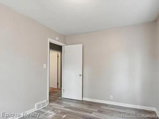 19373 Goulburn Street, Detroit, MI 48205 — Photo 12