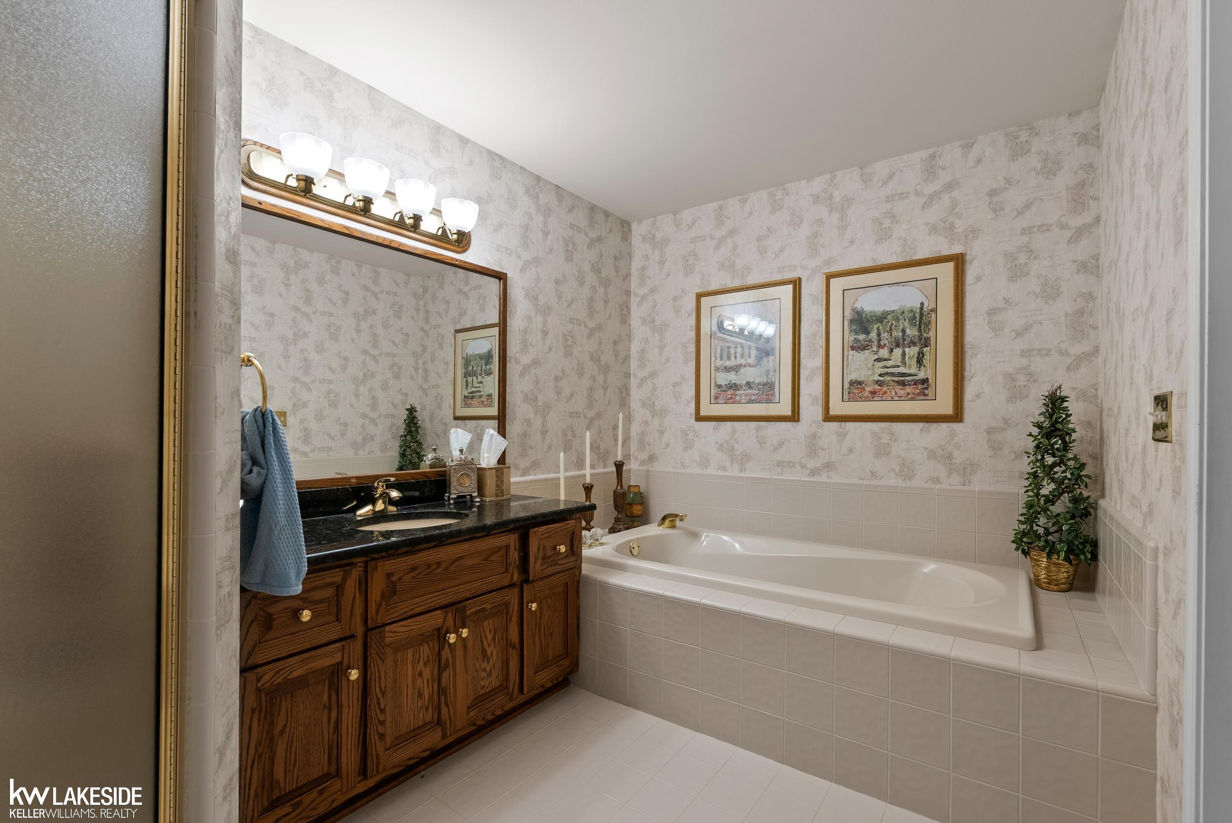 20359 Millville Drive, Macomb, MI 48044 — Photo 28