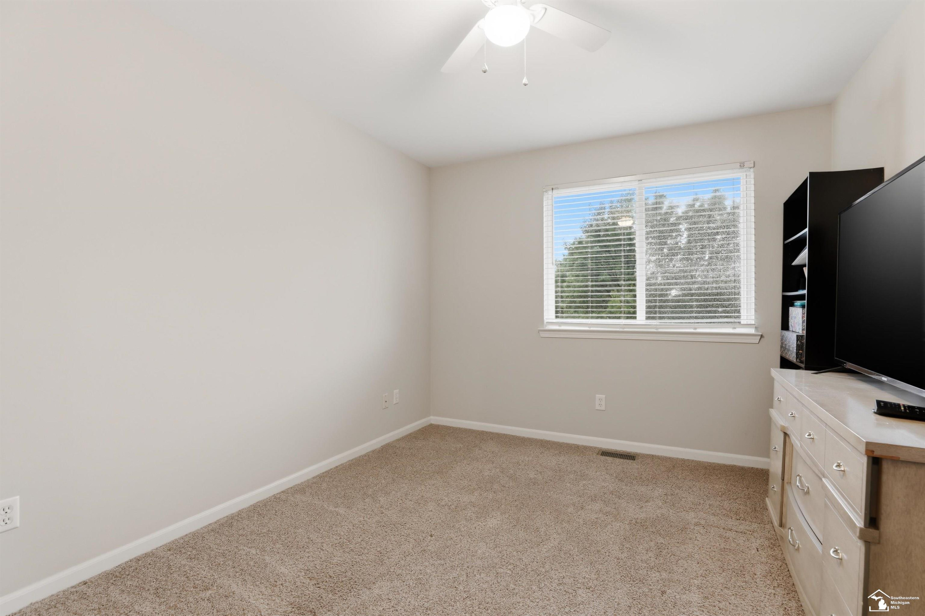 8838 Railwood Drive, Newport, MI 48166 — Photo 15